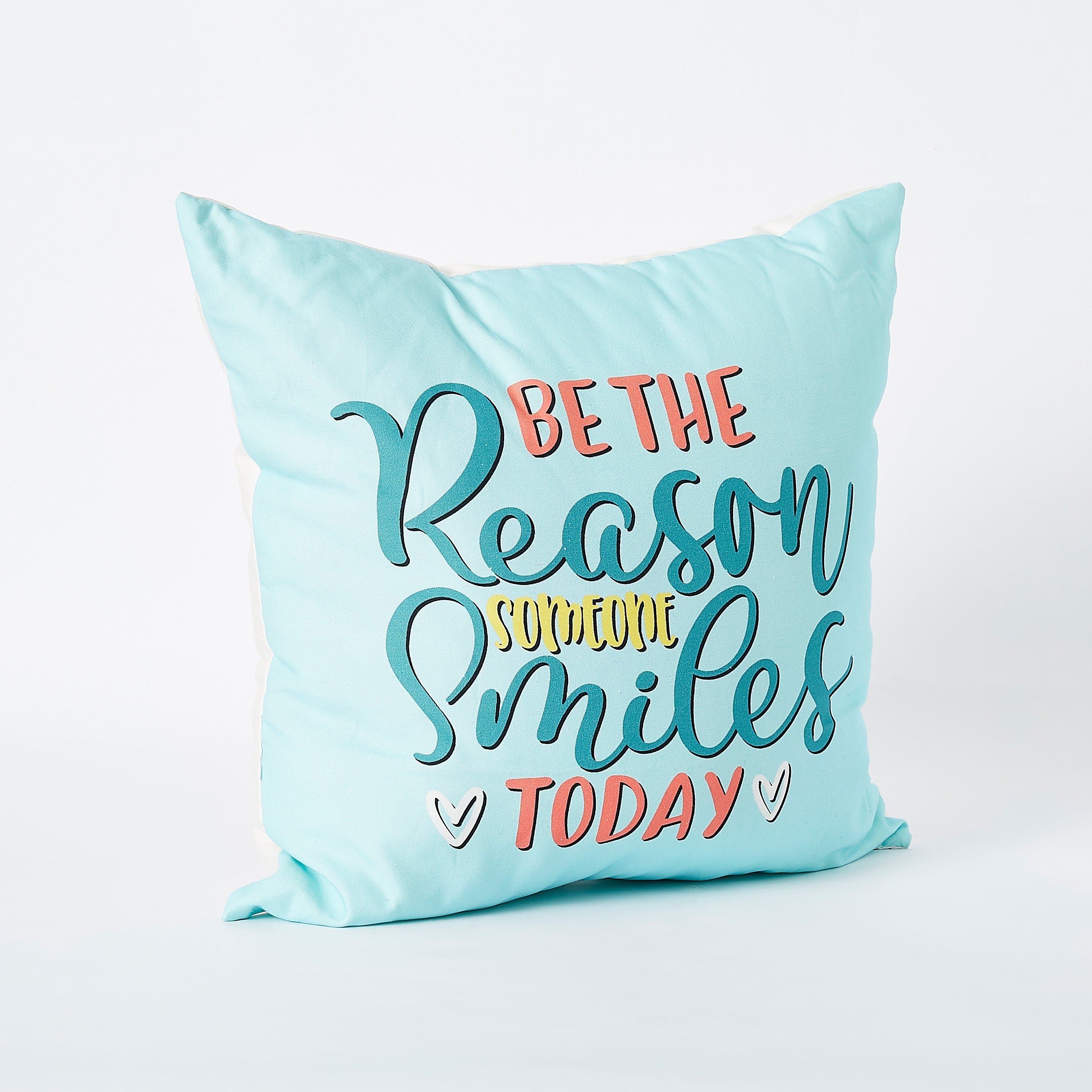 وسادة محشوة بطبعات ابتسامة رقمية من فيتريس- 40x40 سم-hbxhomeware-hbxkidsandyouth-image-4