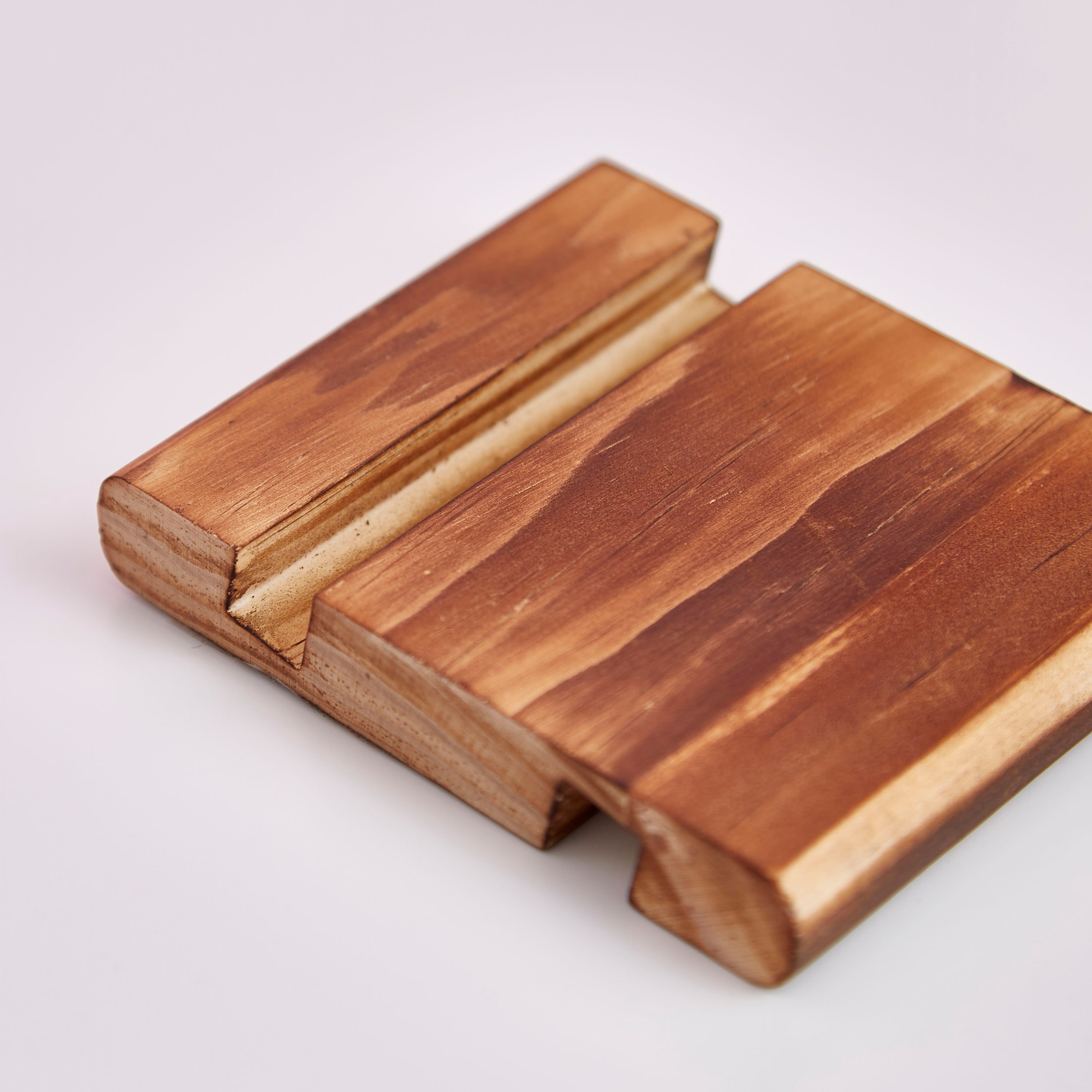حامل تابليت وهاتف نقال خيزران - 13x8x1.8 سم-hbxdecorandfurnishings-homeaccessories-novelties-image-3