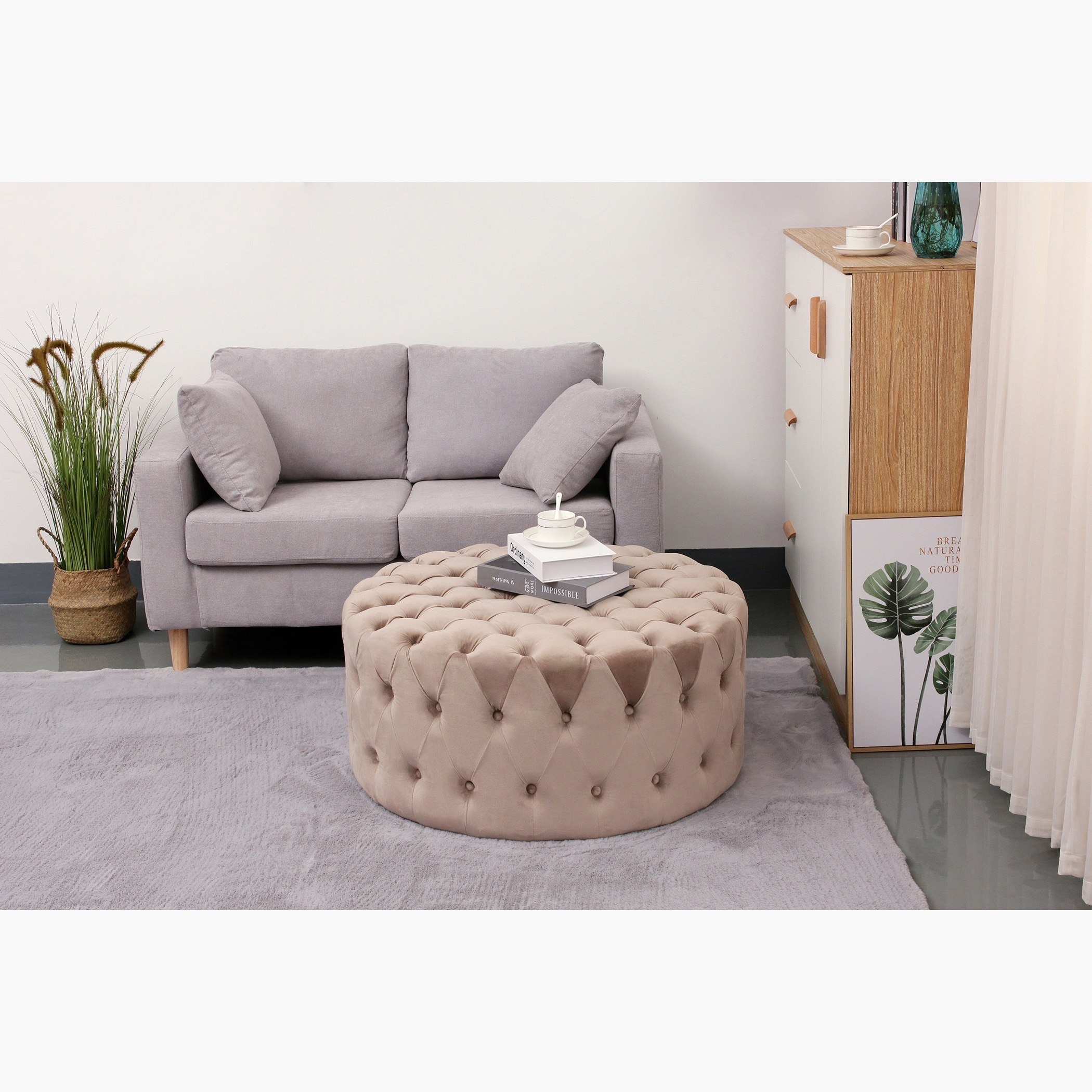 مسند قدم مخملي كبير من جوفي-hbxlivingroom-sofasandarmchairs-ottomansandfootstools-image-5