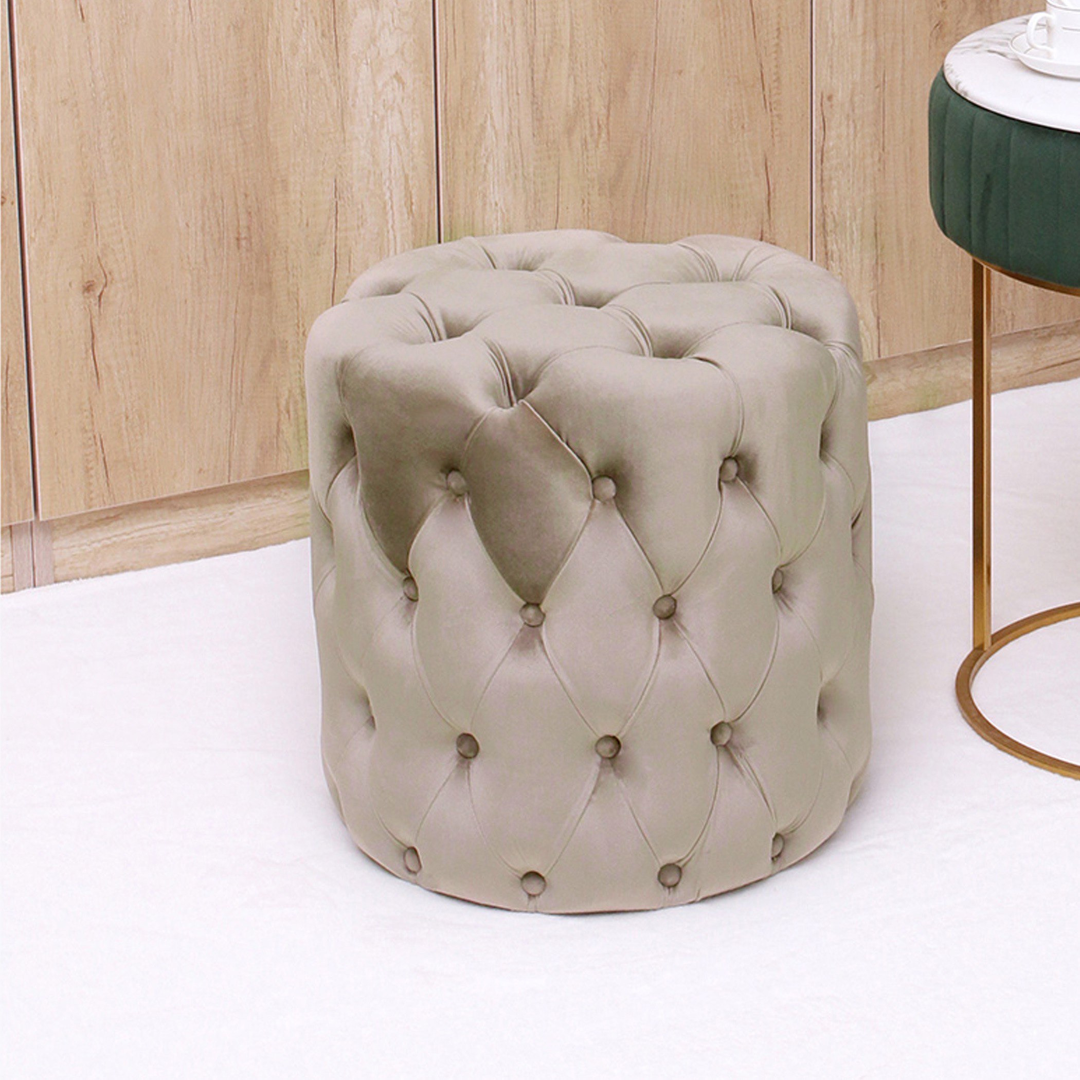 مسند قدم مخملي صغير من جيوفي-hbxlivingroom-sofasandarmchairs-ottomansandfootstools-image-2