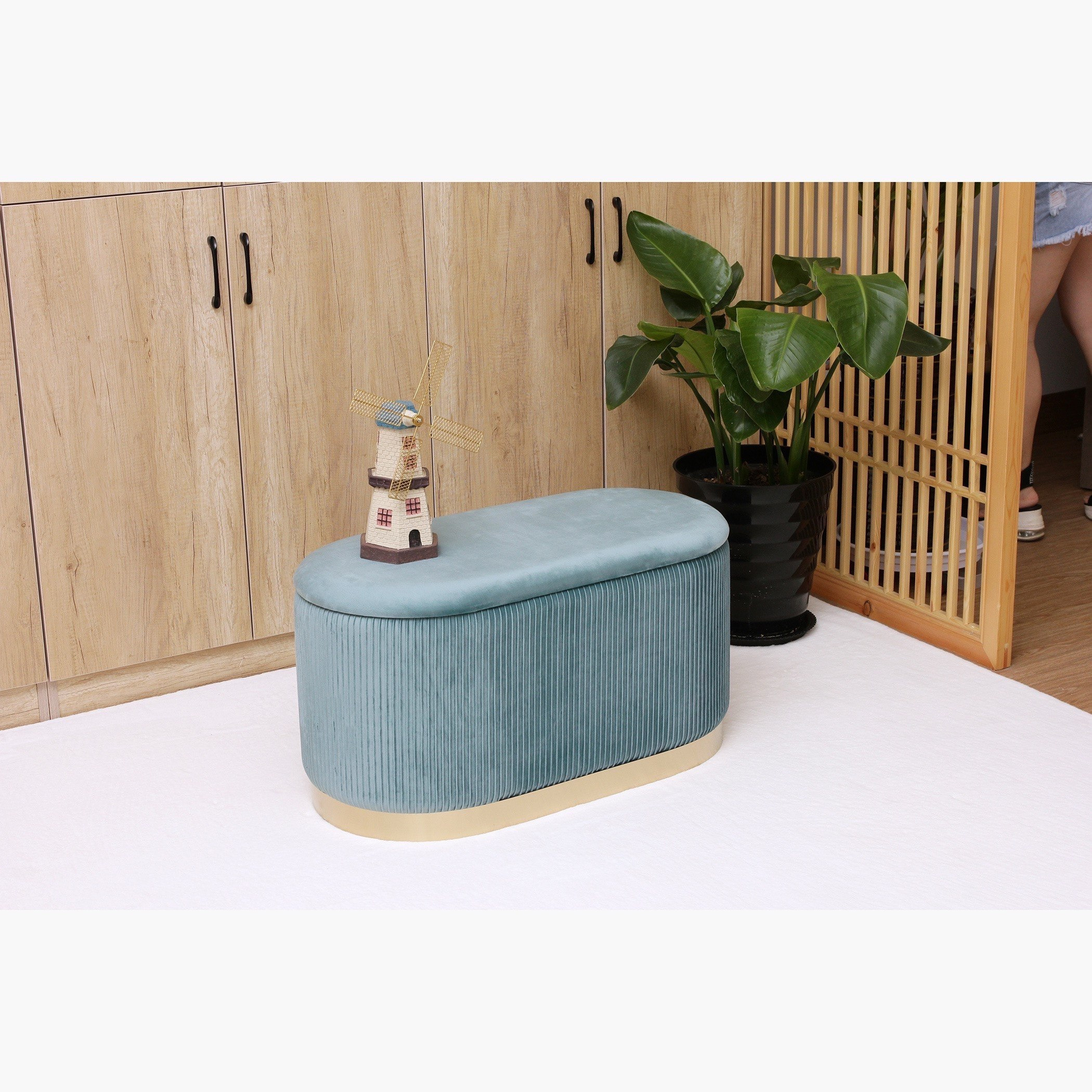 طقم مسند قدم مخملي 3 قطع بوحدة تخزين من إيفلين-hbxlivingroom-sofasandarmchairs-ottomansandfootstools-image-4