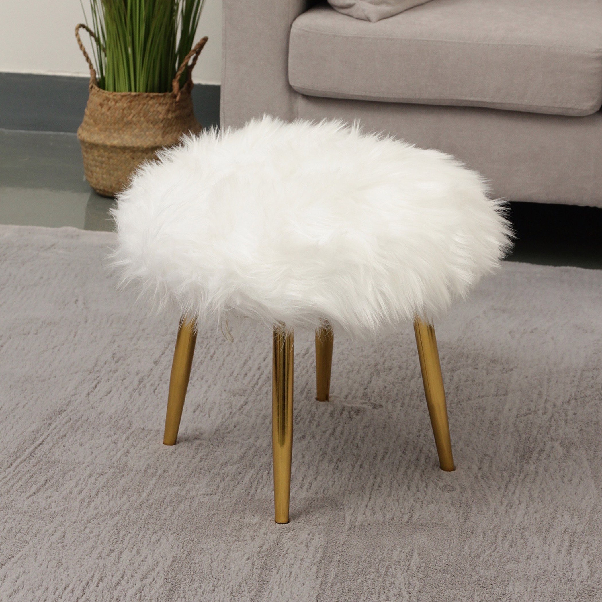 مقعد فرو من فورما-hbxlivingroom-sofasandarmchairs-ottomansandfootstools-image-1