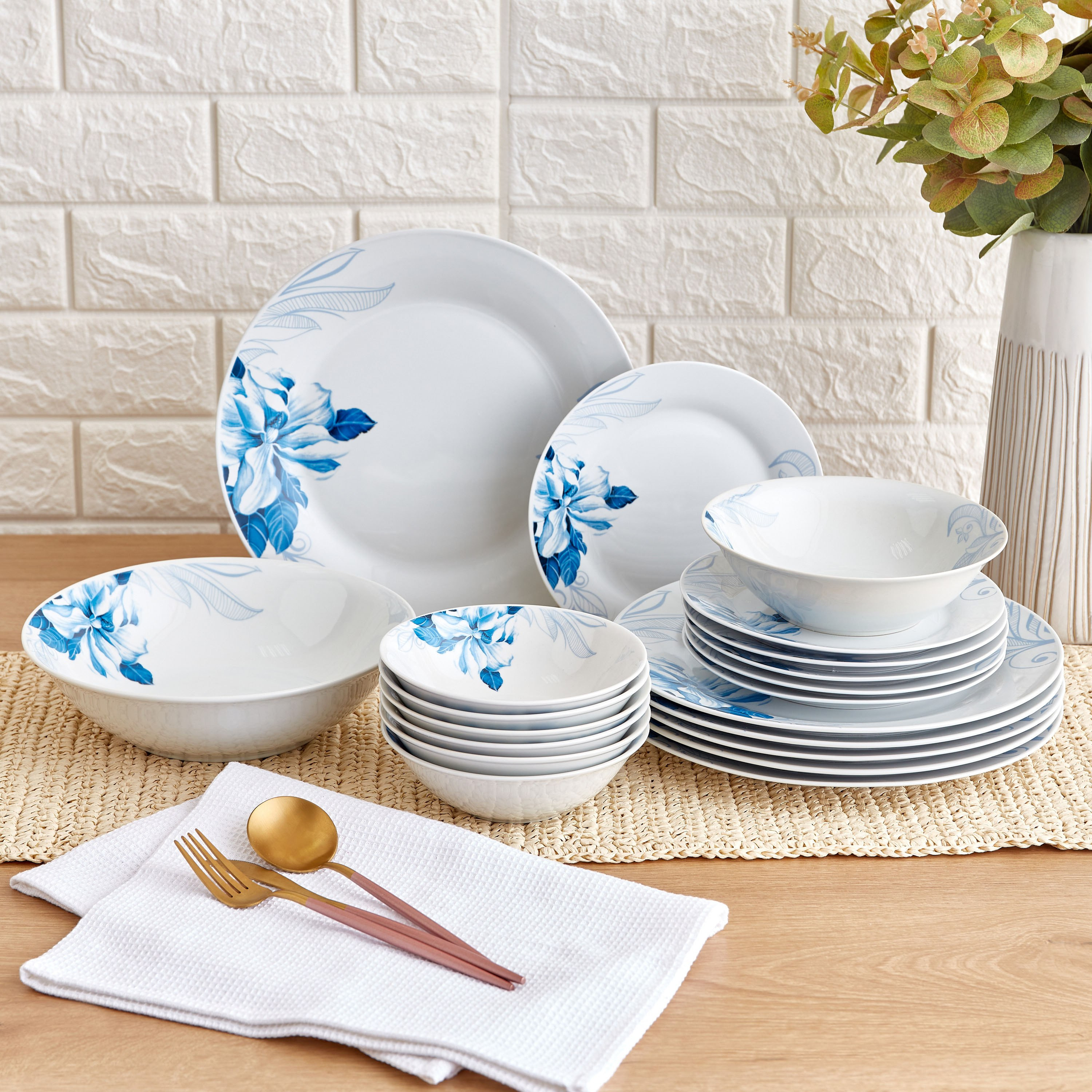 طقم عشاء بتصميم بتلات زرقاء 20 قطعة من بريستول-hbxhomeware-hbxkitchen-image-1