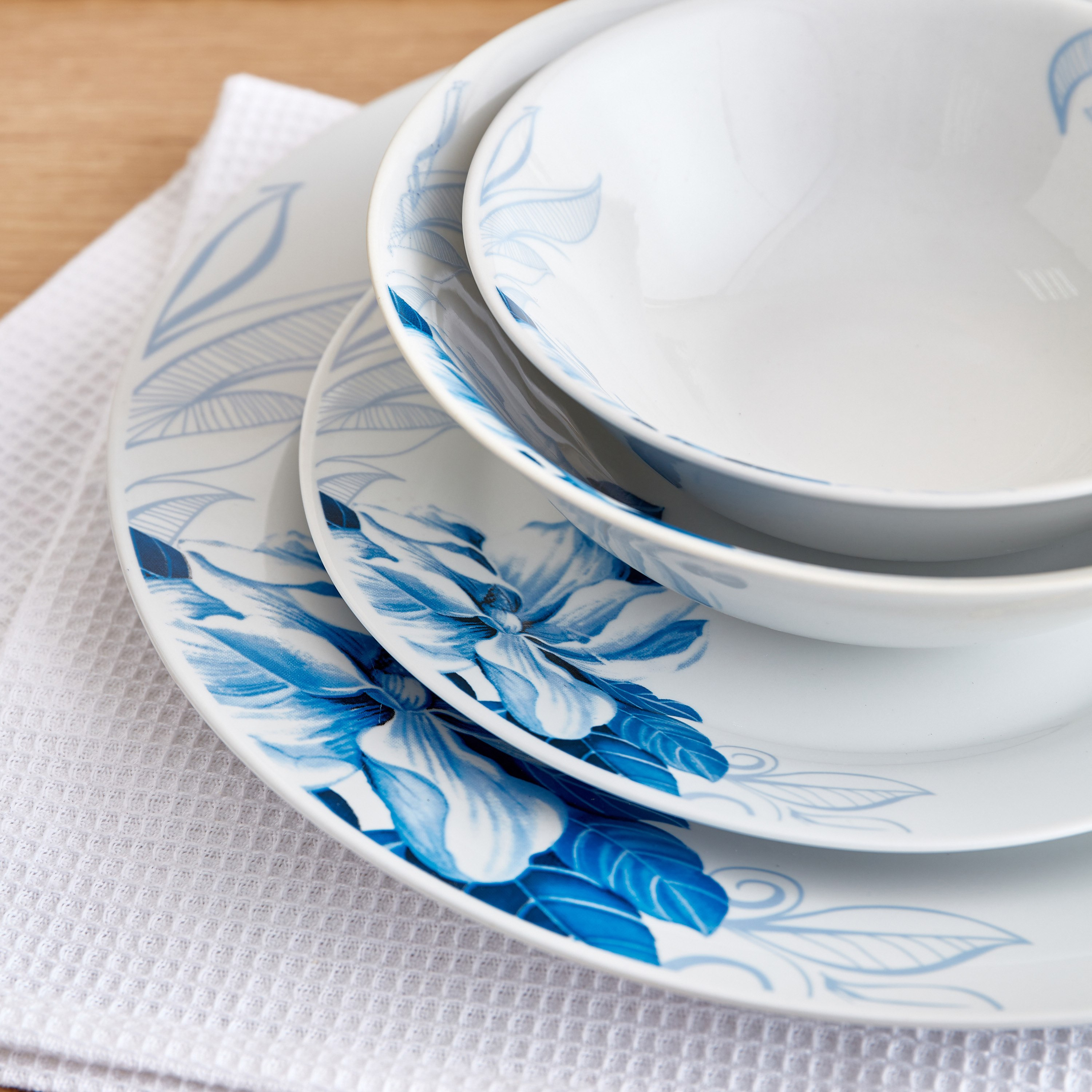 طقم عشاء بتصميم بتلات زرقاء 20 قطعة من بريستول-hbxhomeware-hbxkitchen-image-7