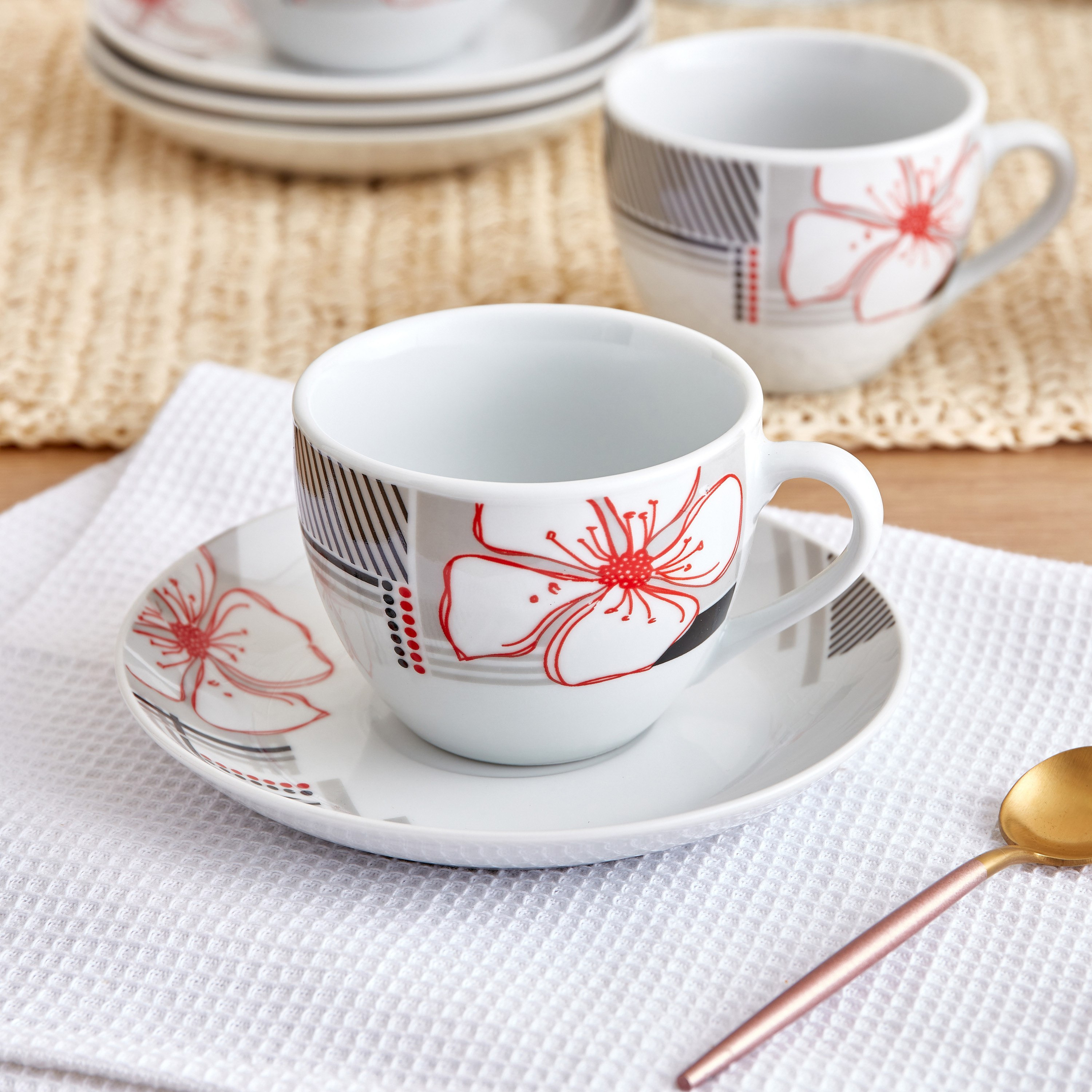 طقم عشاء بطبعات هندسية 22 قطعة من مانهاتن-hbxhomeware-hbxkitchen-image-2