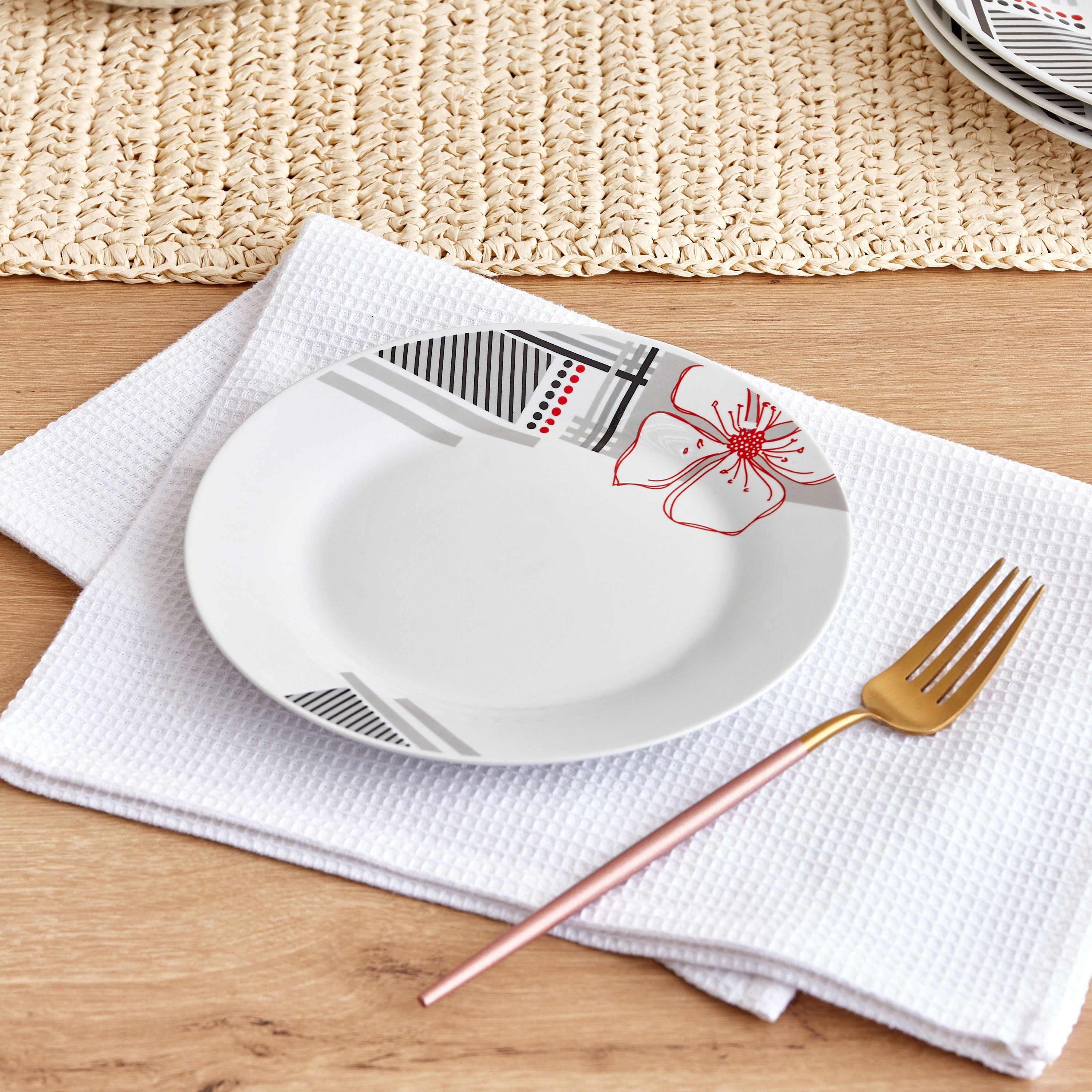 طقم عشاء بطبعات هندسية 22 قطعة من مانهاتن-hbxhomeware-hbxkitchen-image-4