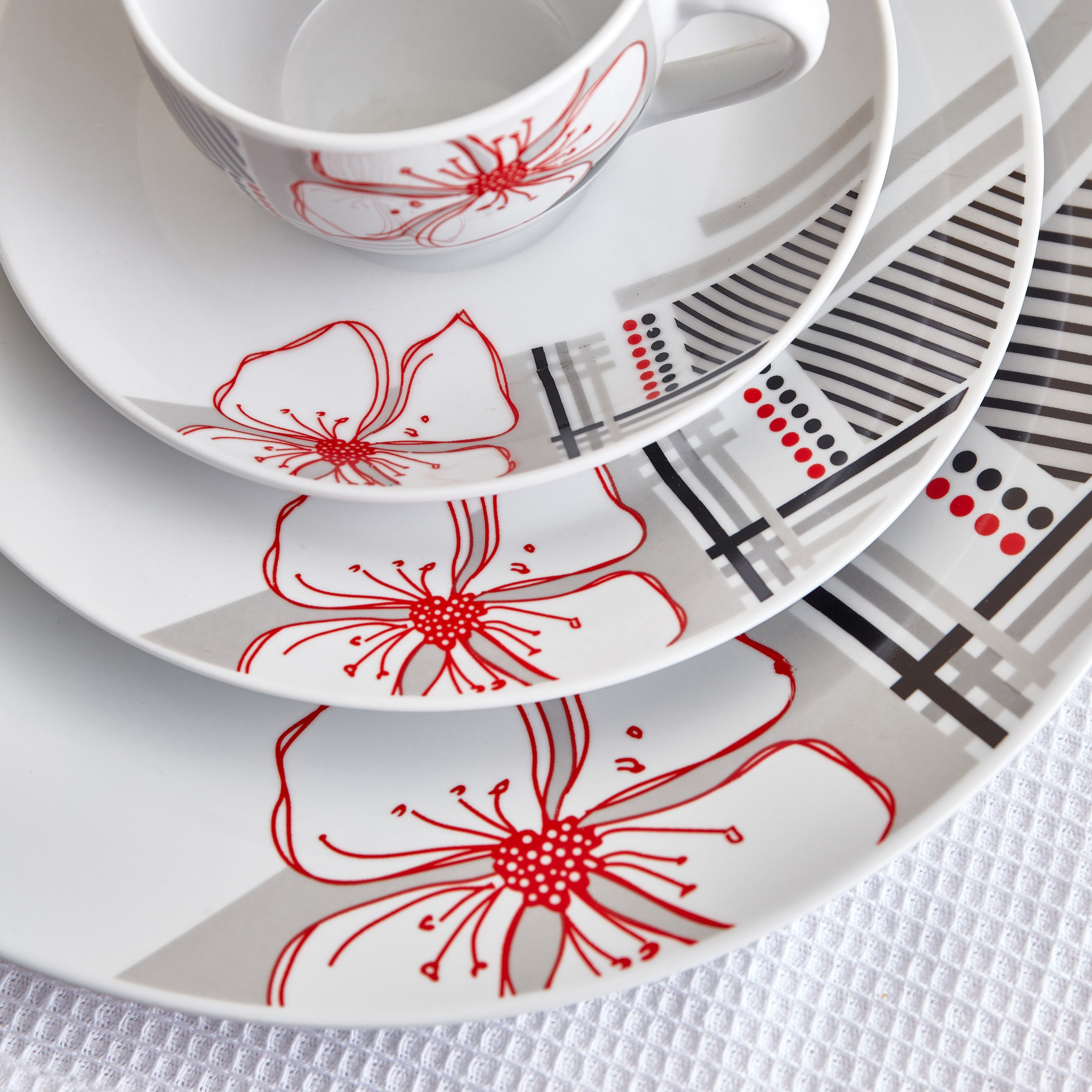 طقم عشاء بطبعات هندسية 22 قطعة من مانهاتن-hbxhomeware-hbxkitchen-image-8