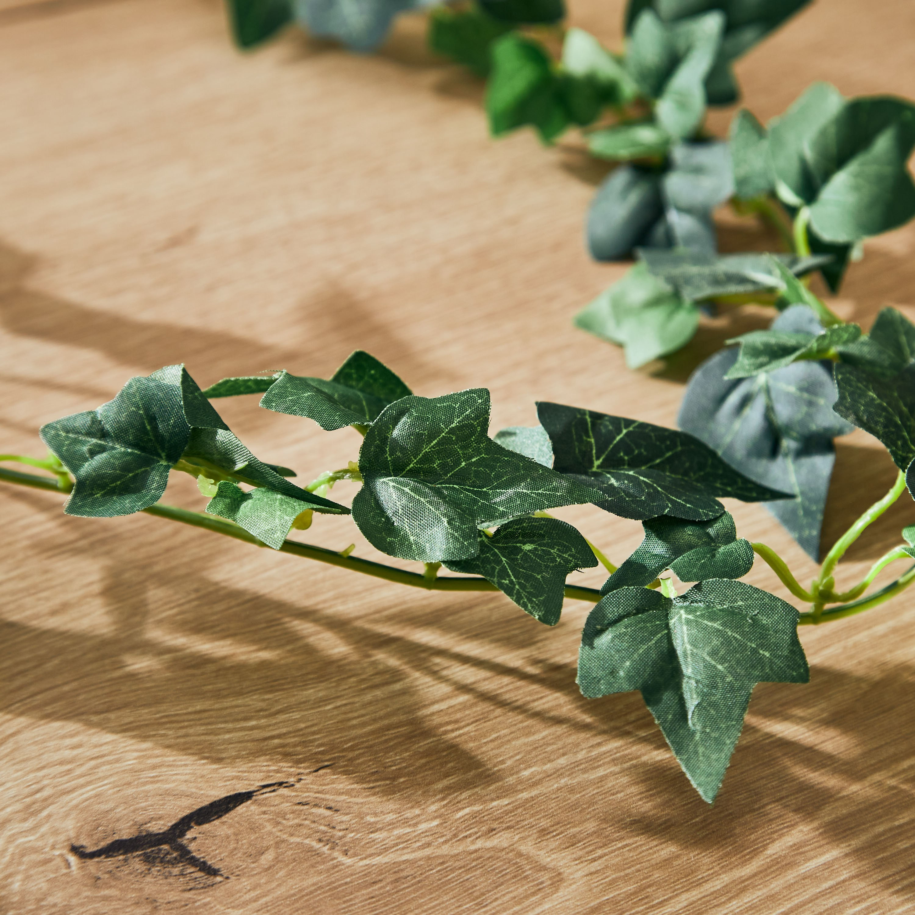 إكليل بتصميم ورق شجر من إدينيك - 180 سم-hbxdecorandfurnishings-homeaccessories-artificialflowersandplants-image-2