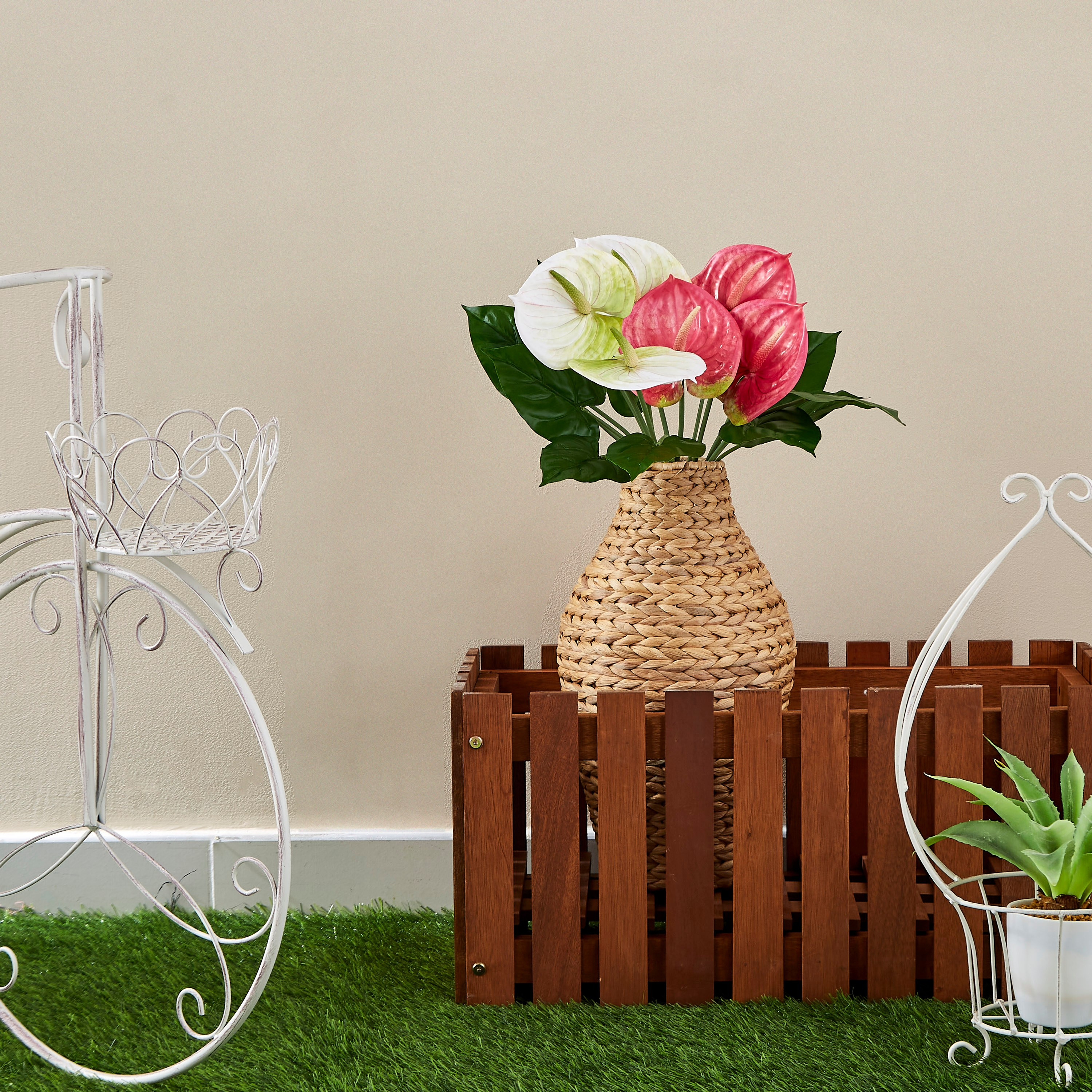 ساق نبات أنثوريوم بـ3 رؤوس من آريا - 43 سم-hbxdecorandfurnishings-homeaccessories-artificialflowersandplants-image-3