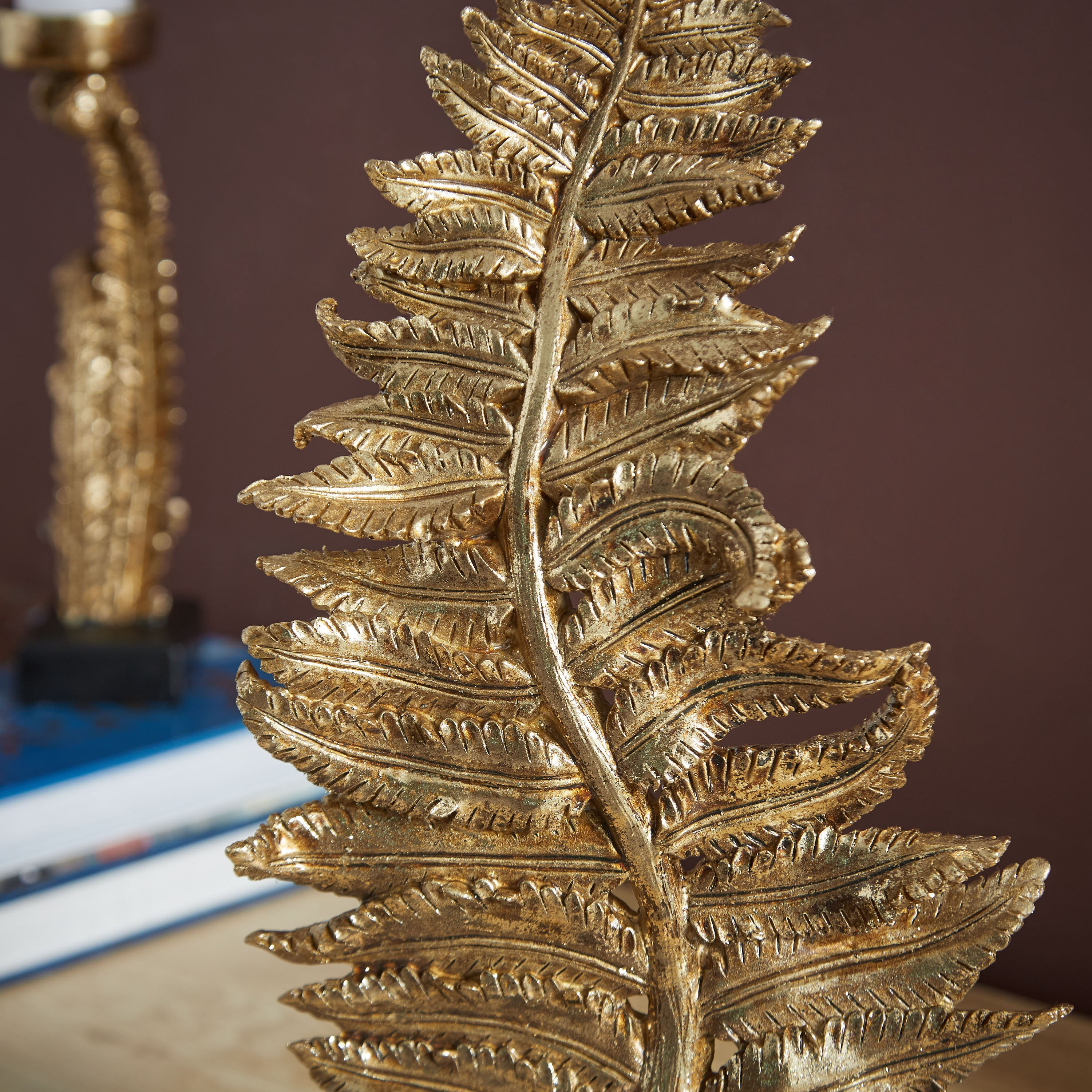 منحوتة بتصميم أوراق نبات السرخس بوليريسين من زوي - 19x13.5x37 سم-hbxhomeware-homedecor-figurinesandornaments-image-3