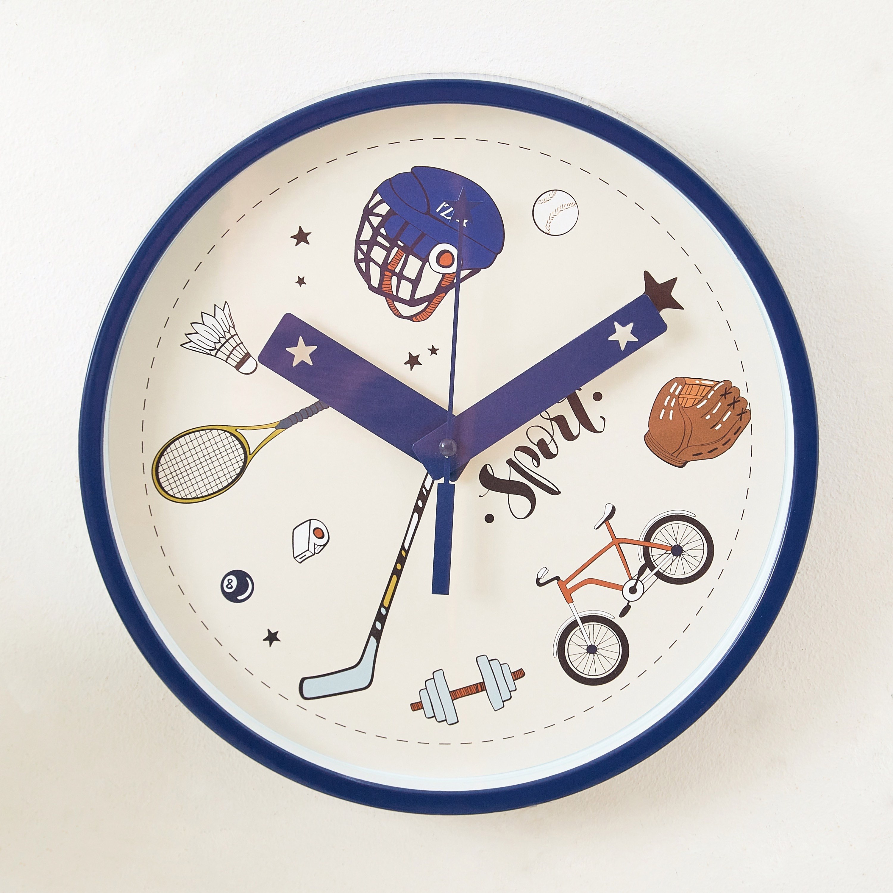 ساعة حائط بطبعات رياضية من إيرا - 25×25×4 سم-hbxhomeware-hbxkidsandyouth-image-1