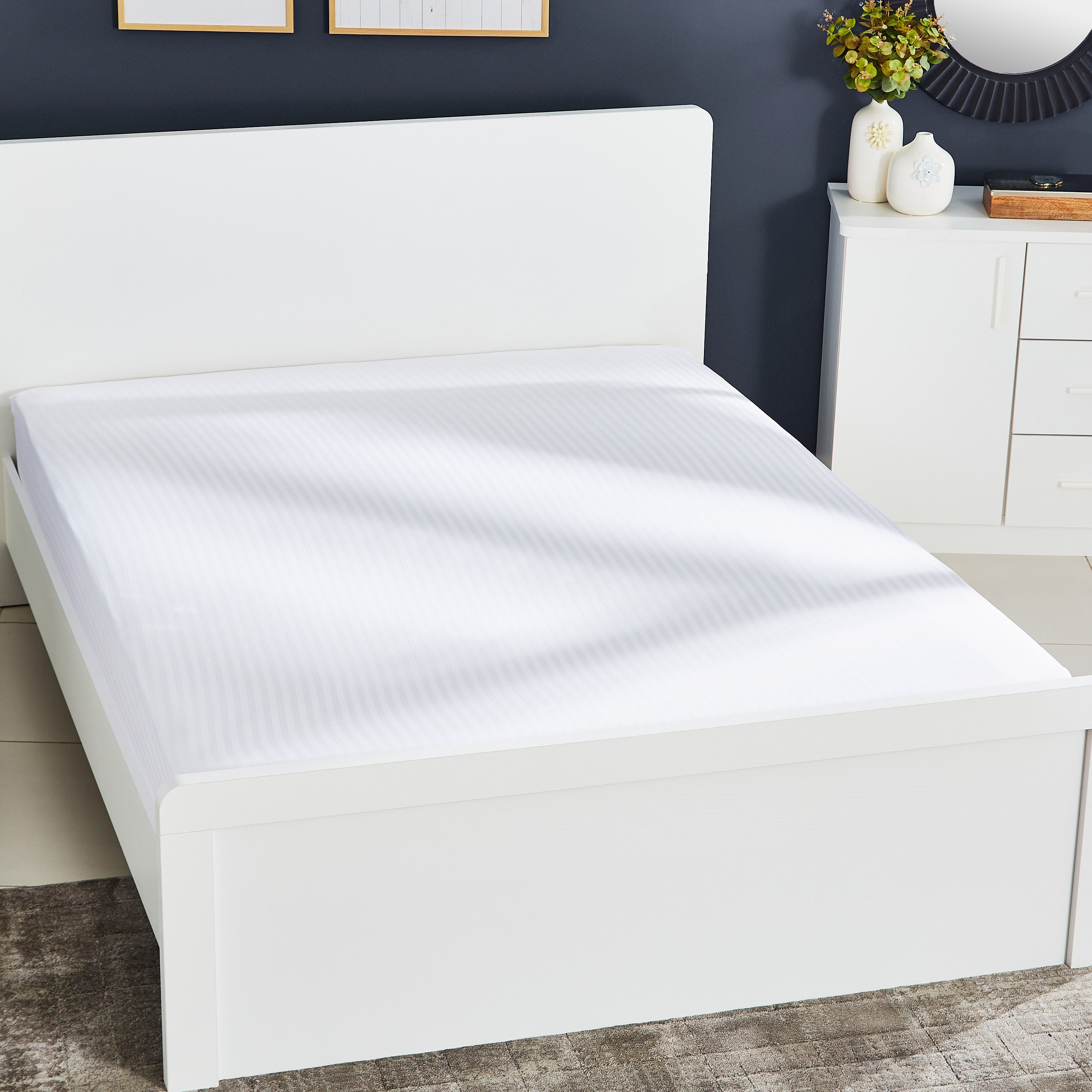 شرشف مطّاطي كوين ساتن من هاميلتون-150x200+33 سم-hbxhomeware-hbxbedroom-image-1