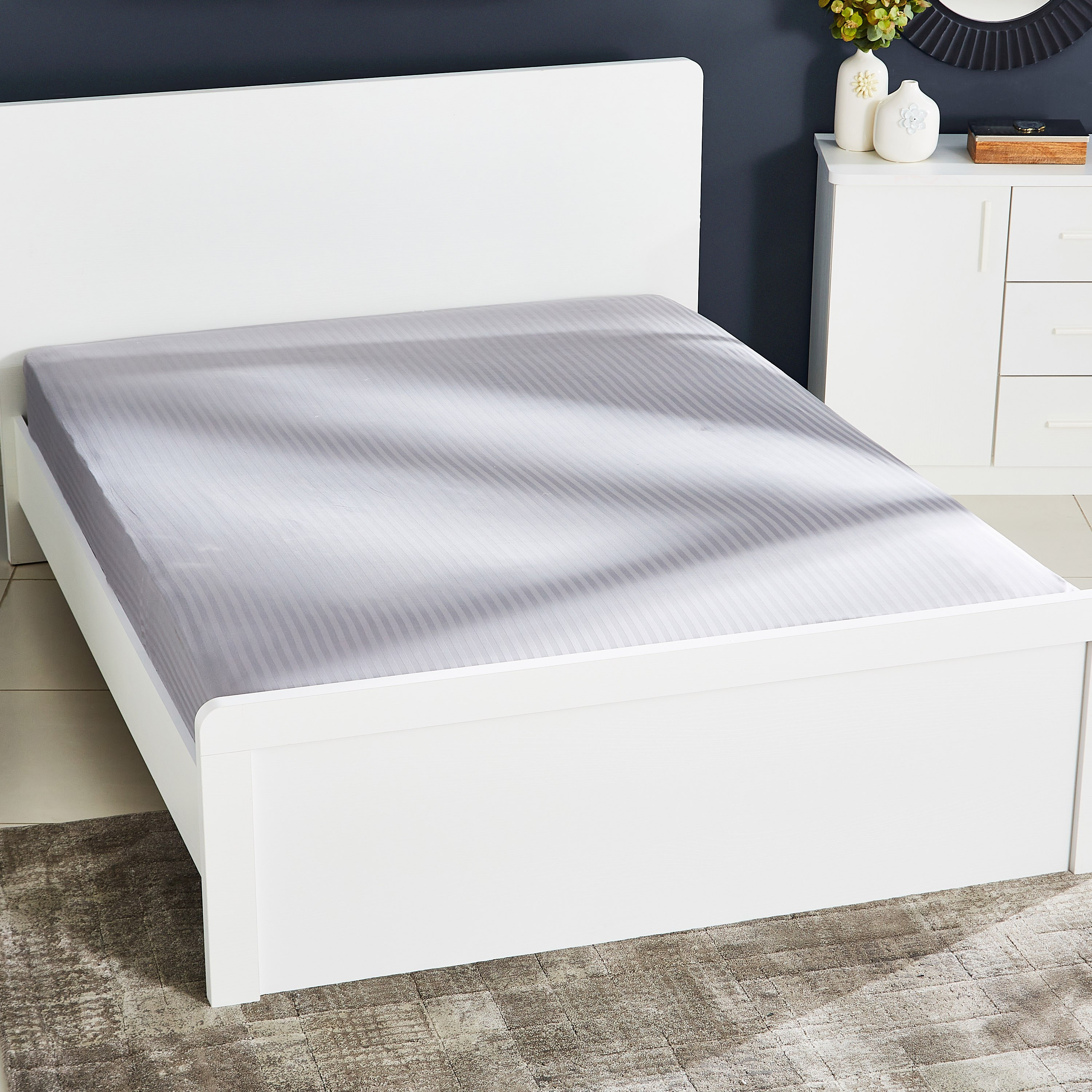 شرشف مطاطي سوبر كينج مخطط ستان من هاميلتون - 200x200+33 سم-hbxhomeware-hbxbedroom-image-1