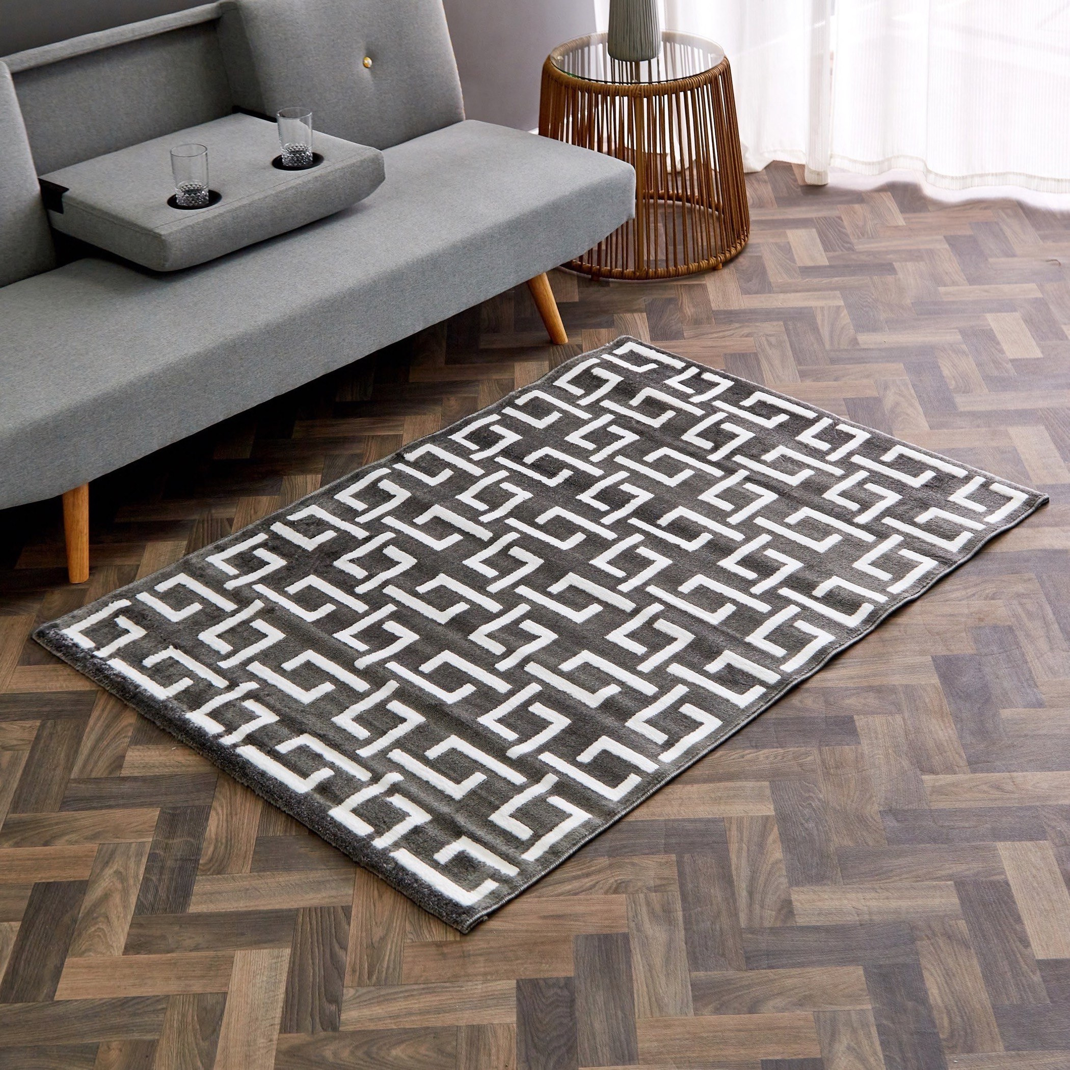 Zayaan Mason Stain Resistant Polypropylene Rug - 110x160 cm-hbxdecorandfurnishings-floorcoverings-rugs-image-1