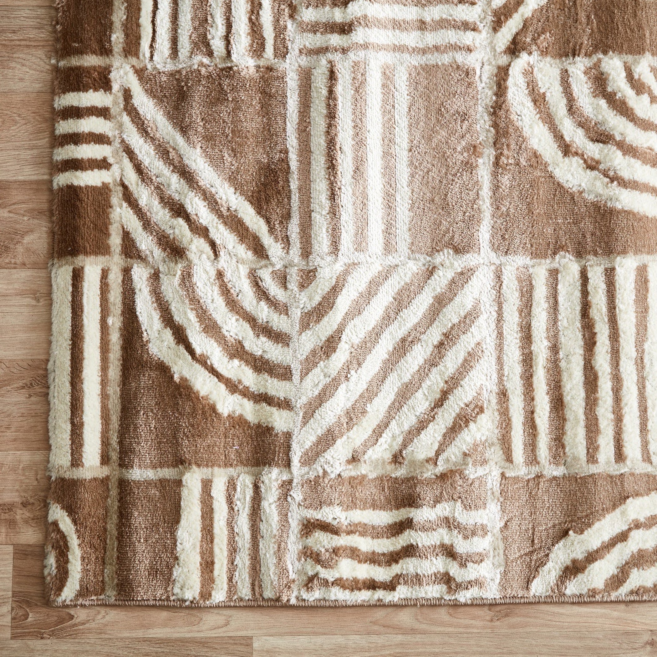 Zayaan Garry Stain Resistant Polypropylene Rug - 150x200 cm-hbxdecorandfurnishings-floorcoverings-rugs-image-2