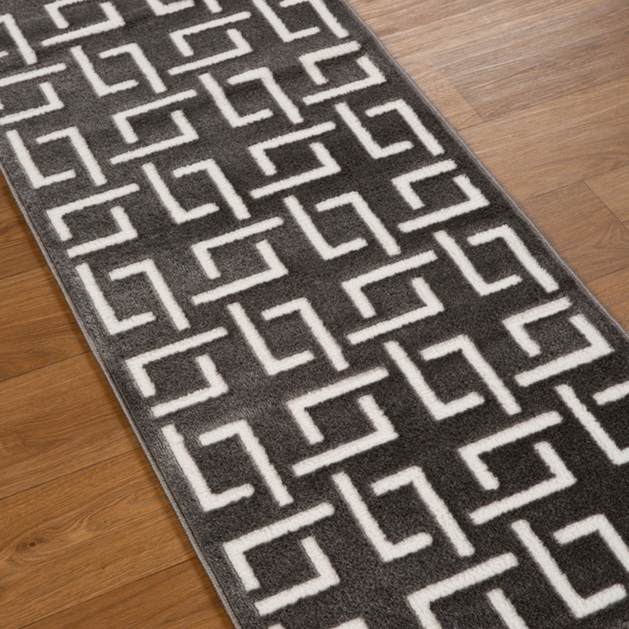 Zayaan Mason Stain Resistant Polypropylene Rug - 60x150 cm-hbxdecorandfurnishings-floorcoverings-rugs-image-2
