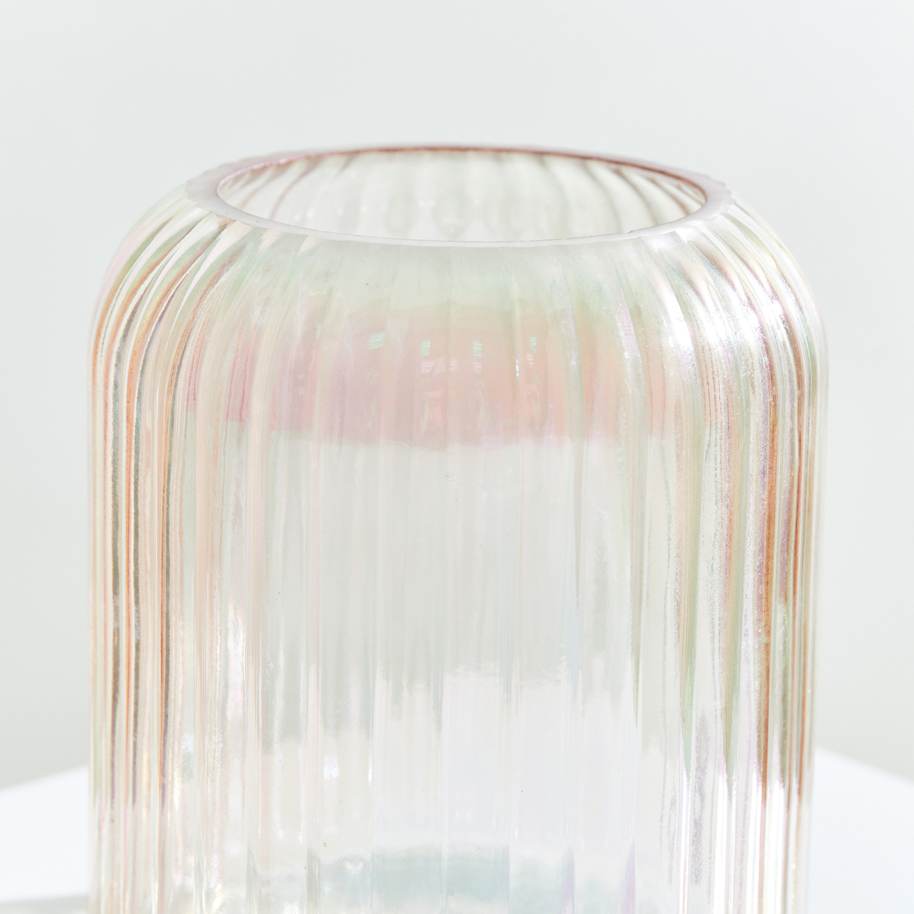 Elenor Iridescence Glass Vase - 10.8x12.7 cm-hbxbedroom-decorandaccessories-vases-image-4