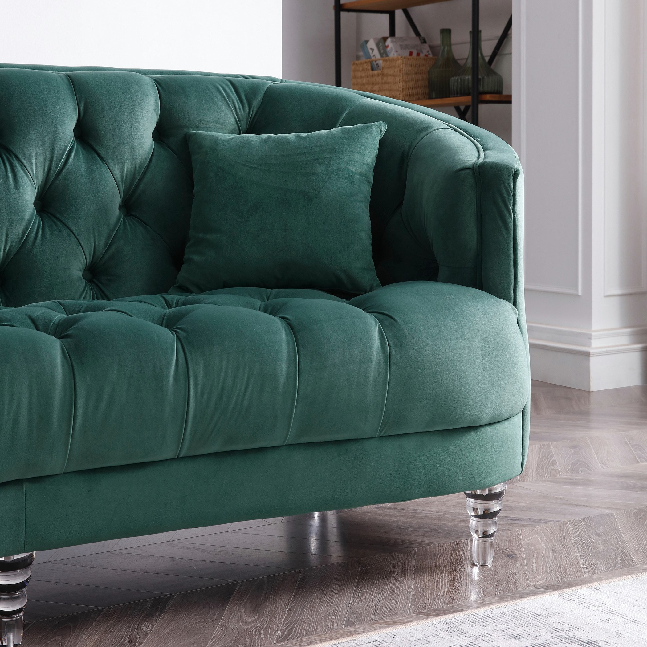 كنبة مخملية مقعدين مع وسادتين من سويث-hbxlivingroom-sofasandarmchairs-sofas-image-8