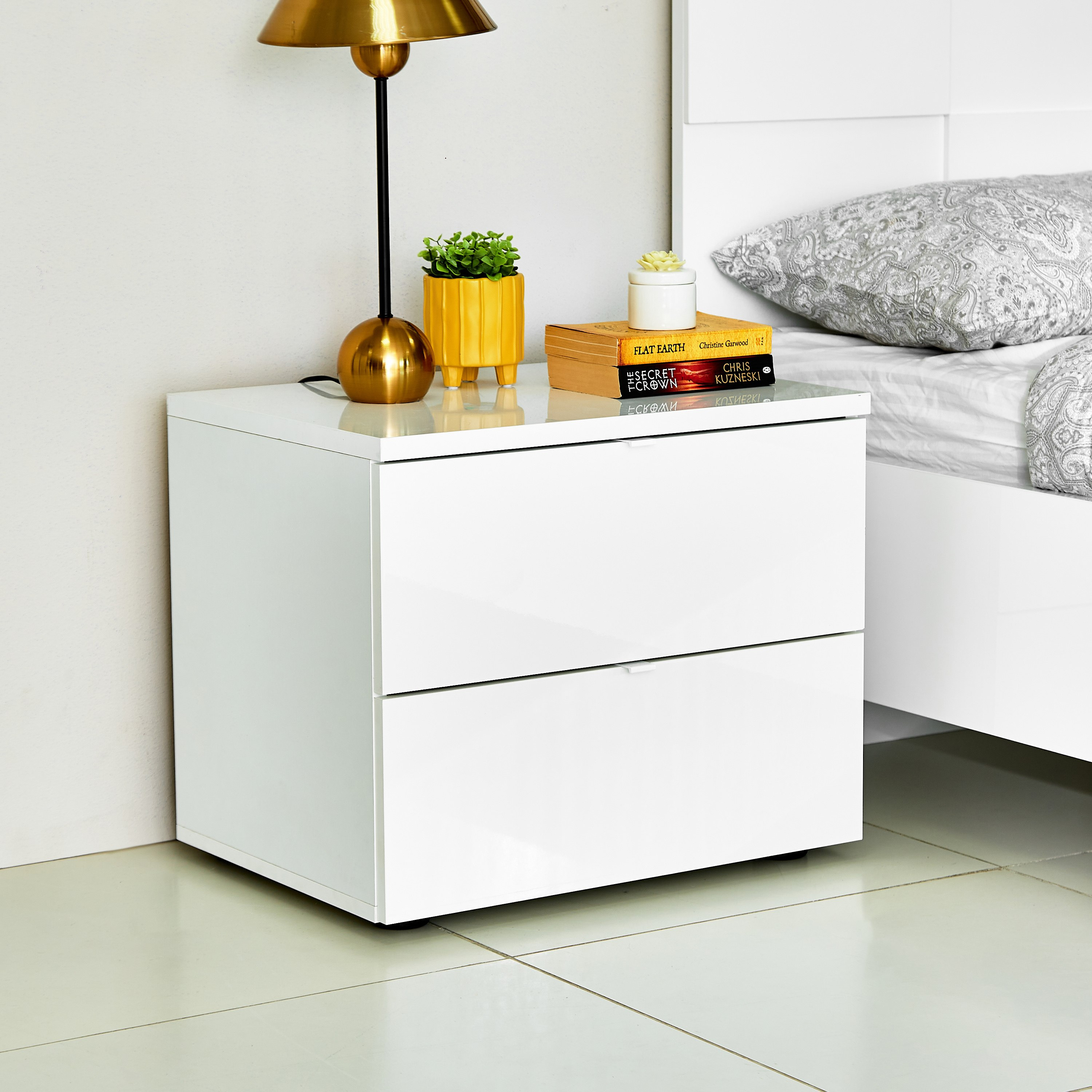 Hamburg 4-Piece King Bedroom Set without Mirror - 180x200 cm-hbxbedroom-bedsandbedsets-bedroomsets-king-image-4