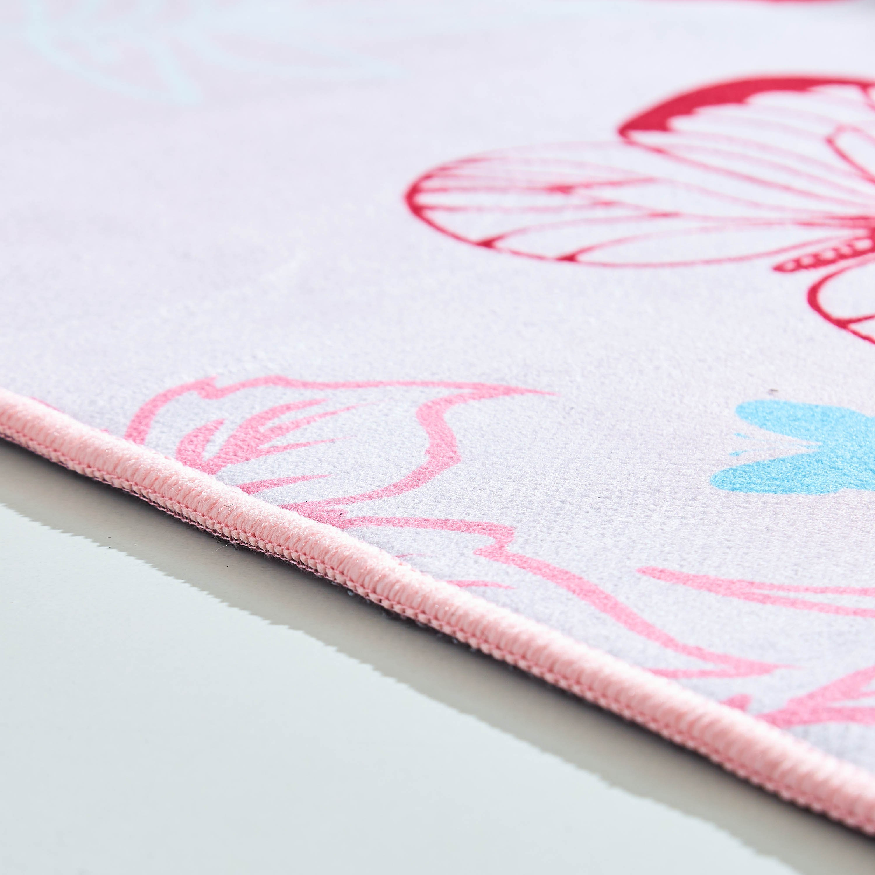 سجادة أطفال بطبعات فراشة - 120x160 سم-hbxhomeware-hbxkidsandyouth-image-3