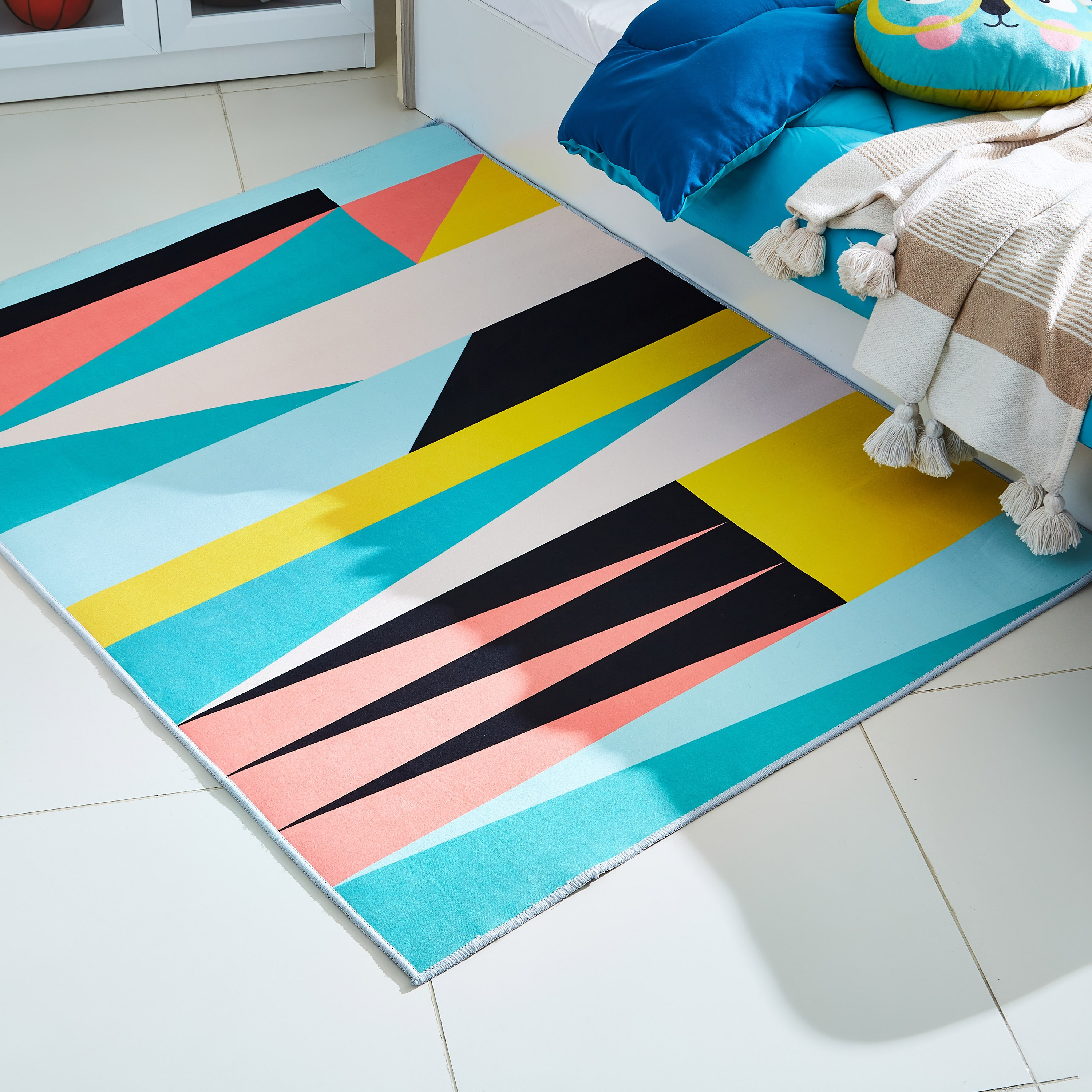 سجادة أطفال بطبعات تجريدية من كومفي - 120x160 سم-hbxhomeware-hbxkidsandyouth-image-1