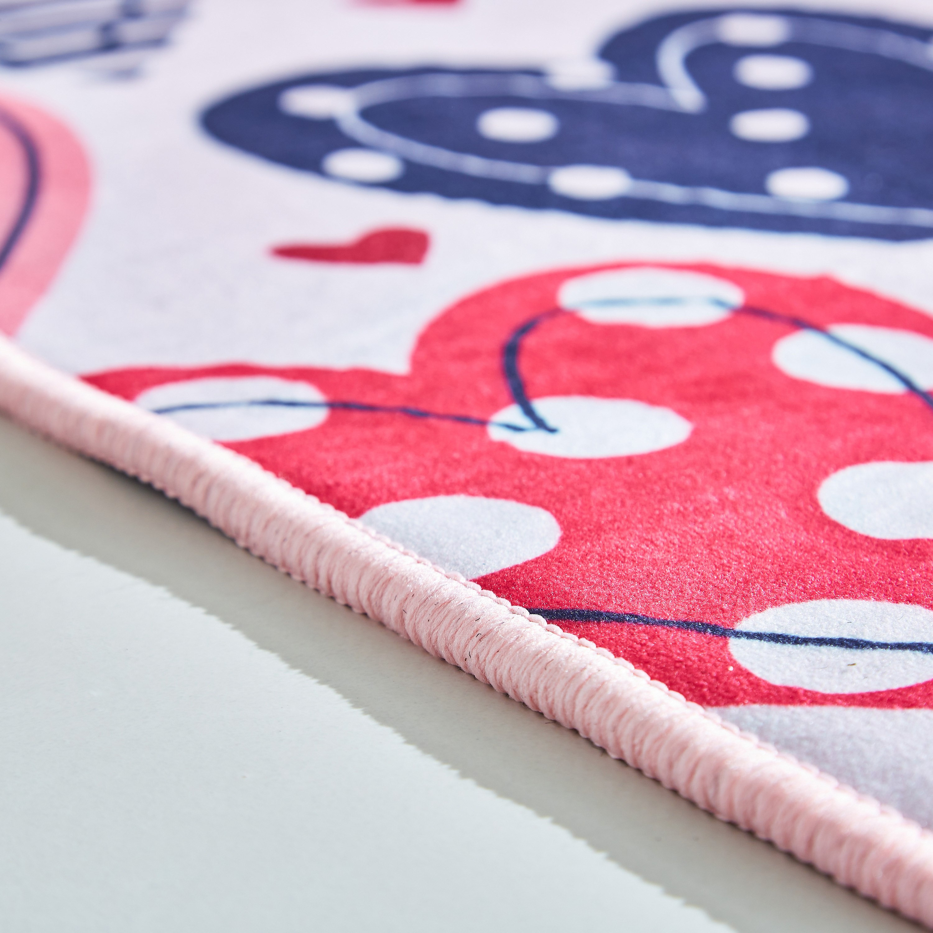 سجادة أطفال بطبعات قلب من كومفي - 120x160 سم-hbxhomeware-hbxkidsandyouth-image-3