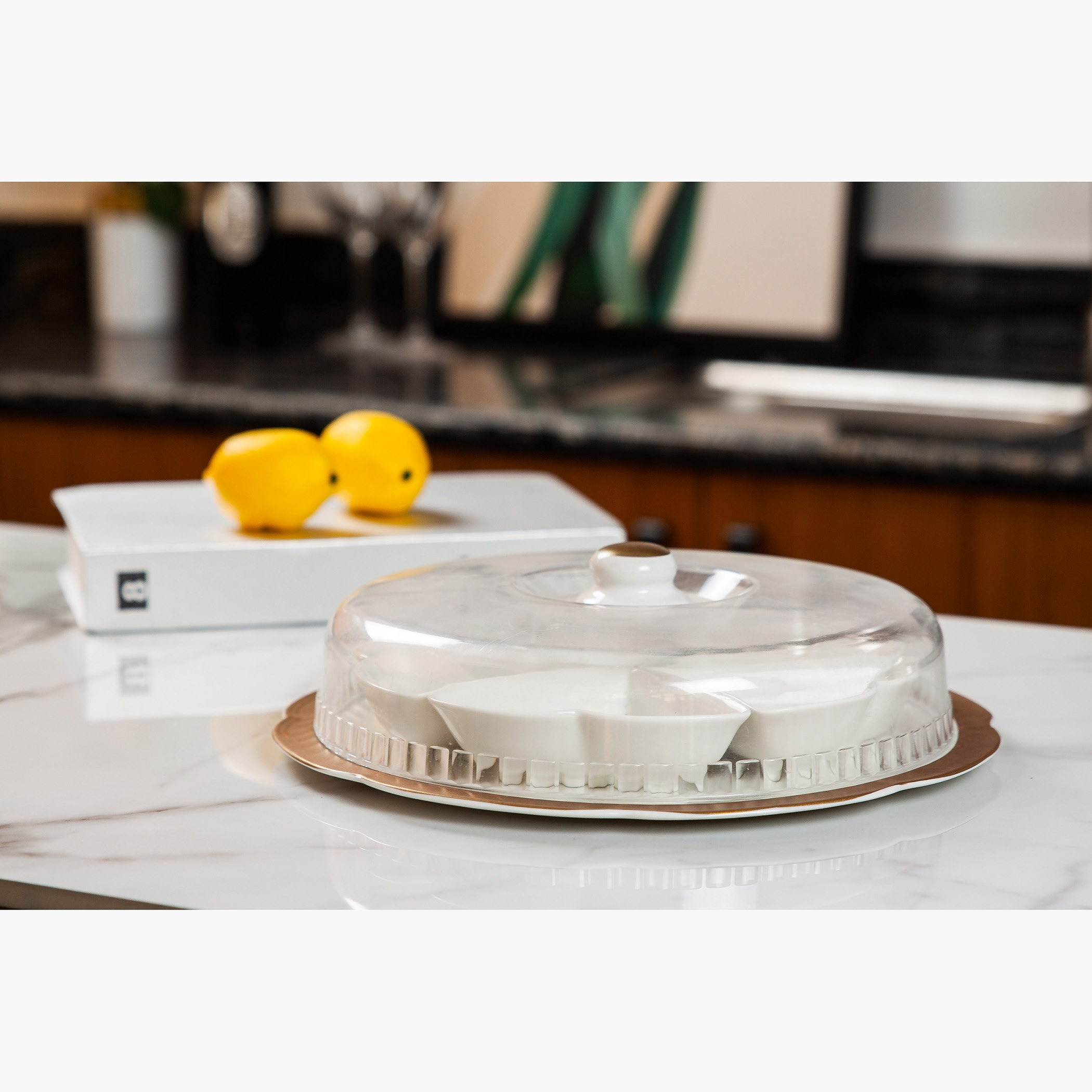صحن تقديم بغطاء أكريليك من أوركيد نيو-hbxhomeware-hbxkitchen-image-1