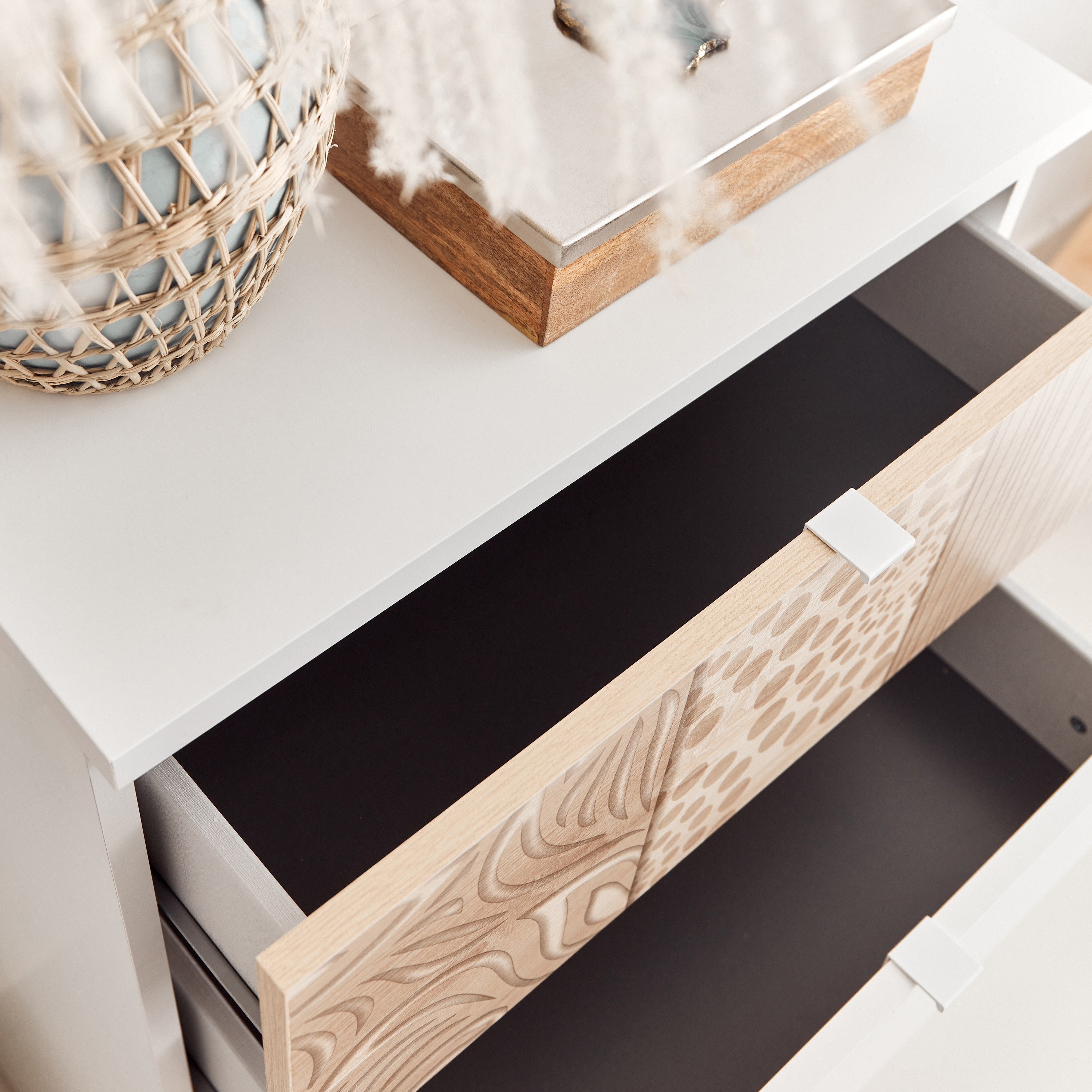 Gardenia Chest of 5-Drawers-hbxfurniture-dressersandchests-chestofdrawers-image-3