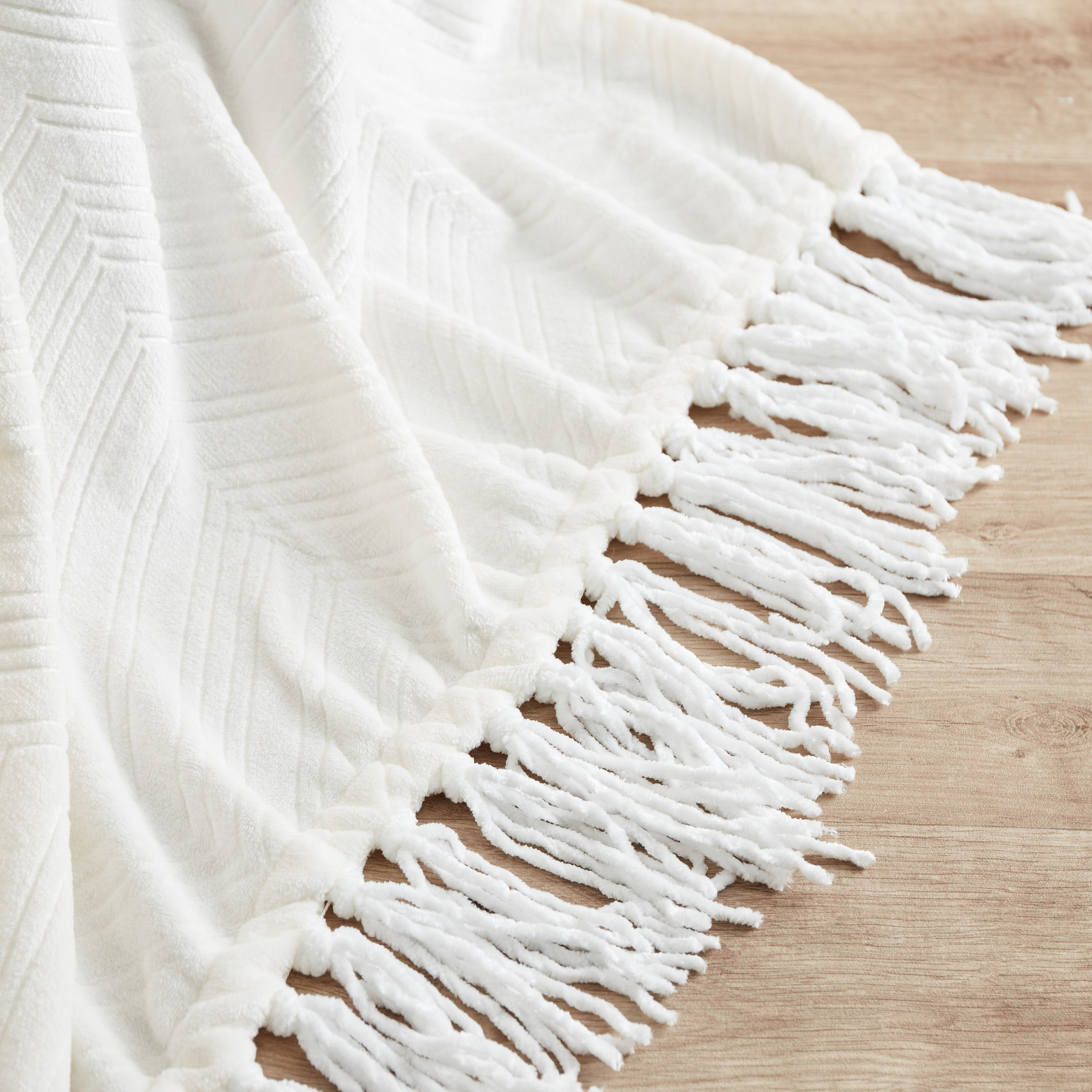 بطانية خفيفة منقوشة من لافش - 130x180-hbxhomeware-hbxbedroom-image-3