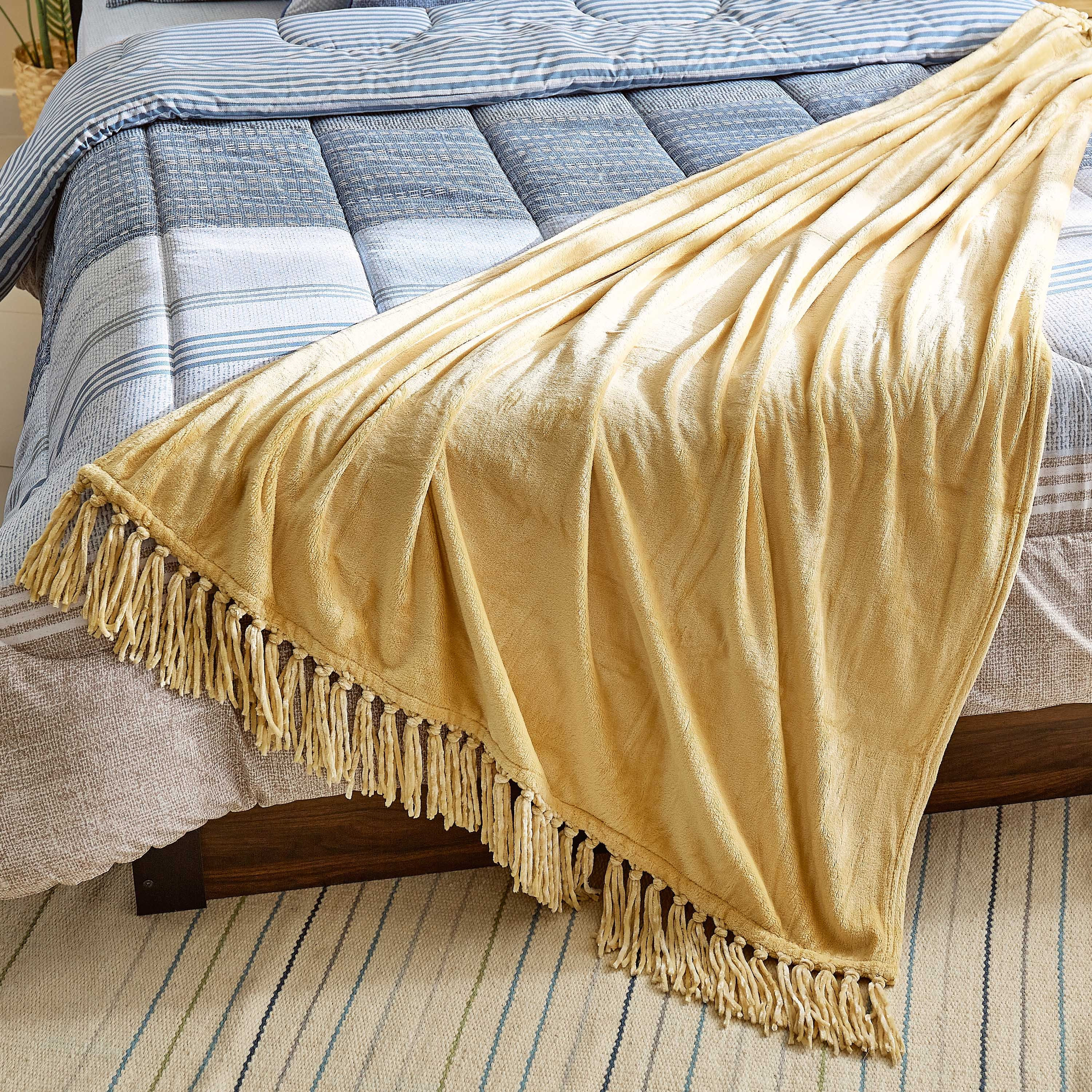 بطّانيّة خفيفة فلانيل من بيلا - 127x178 سم-hbxhomeware-hbxbedroom-image-4