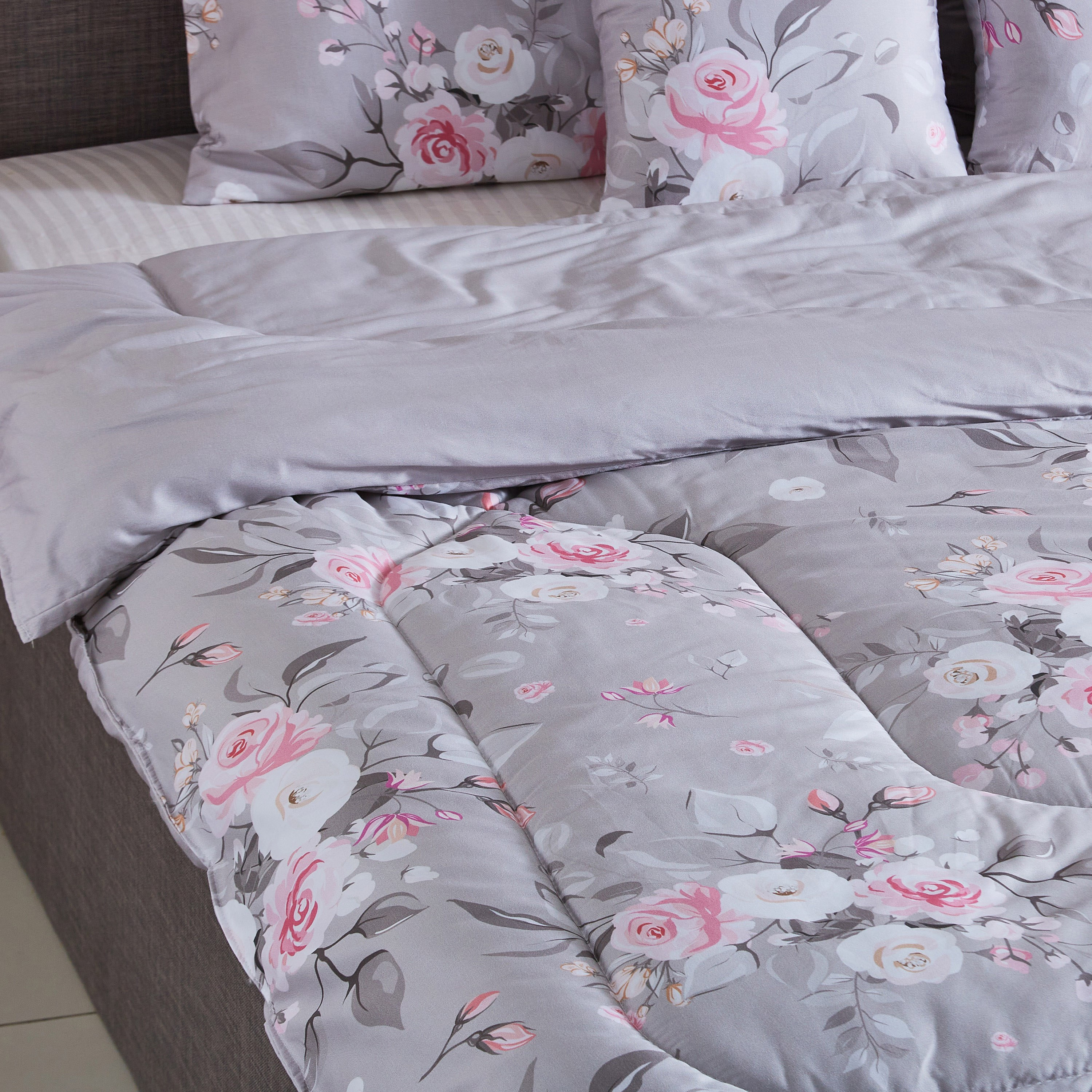 طقم لحاف كينج 5 قطع بطبعات رقمية زهرية - 220x240 سم-PROMO_HB_AE_B1G1_250925-image-3