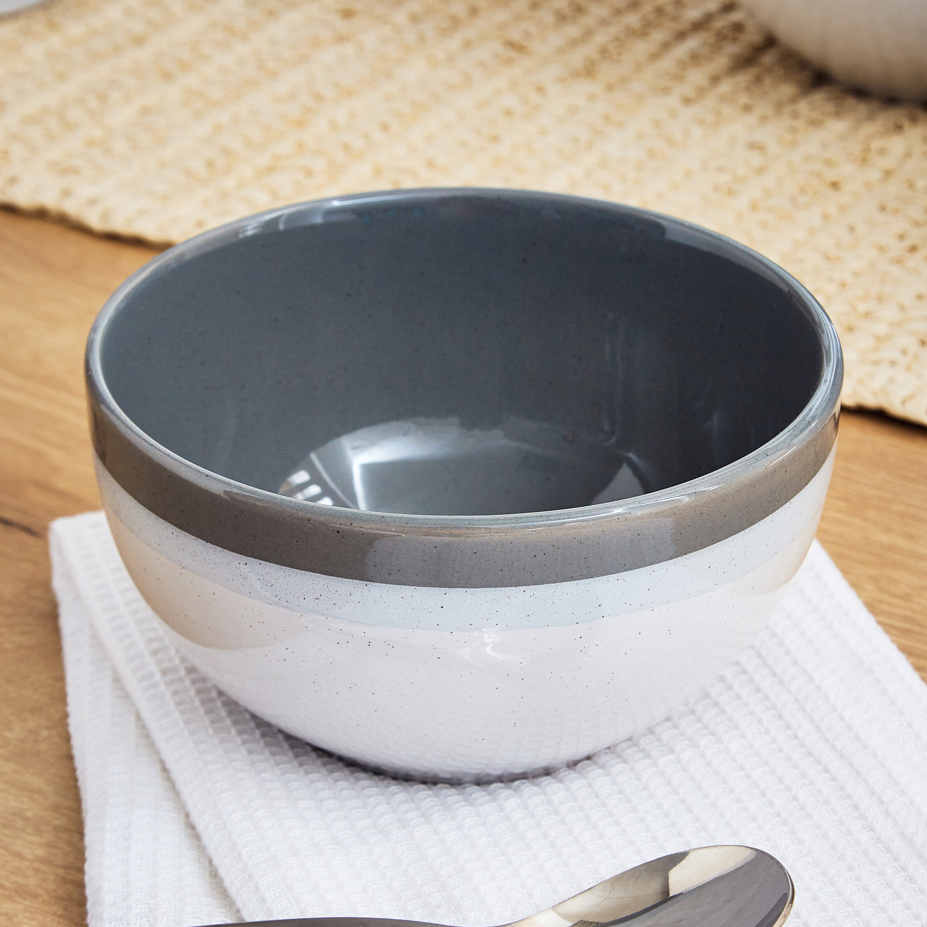 طقم مستلزمات مائدة 16 قطعة من فيكتوريا-hbxhomeware-hbxkitchen-image-3