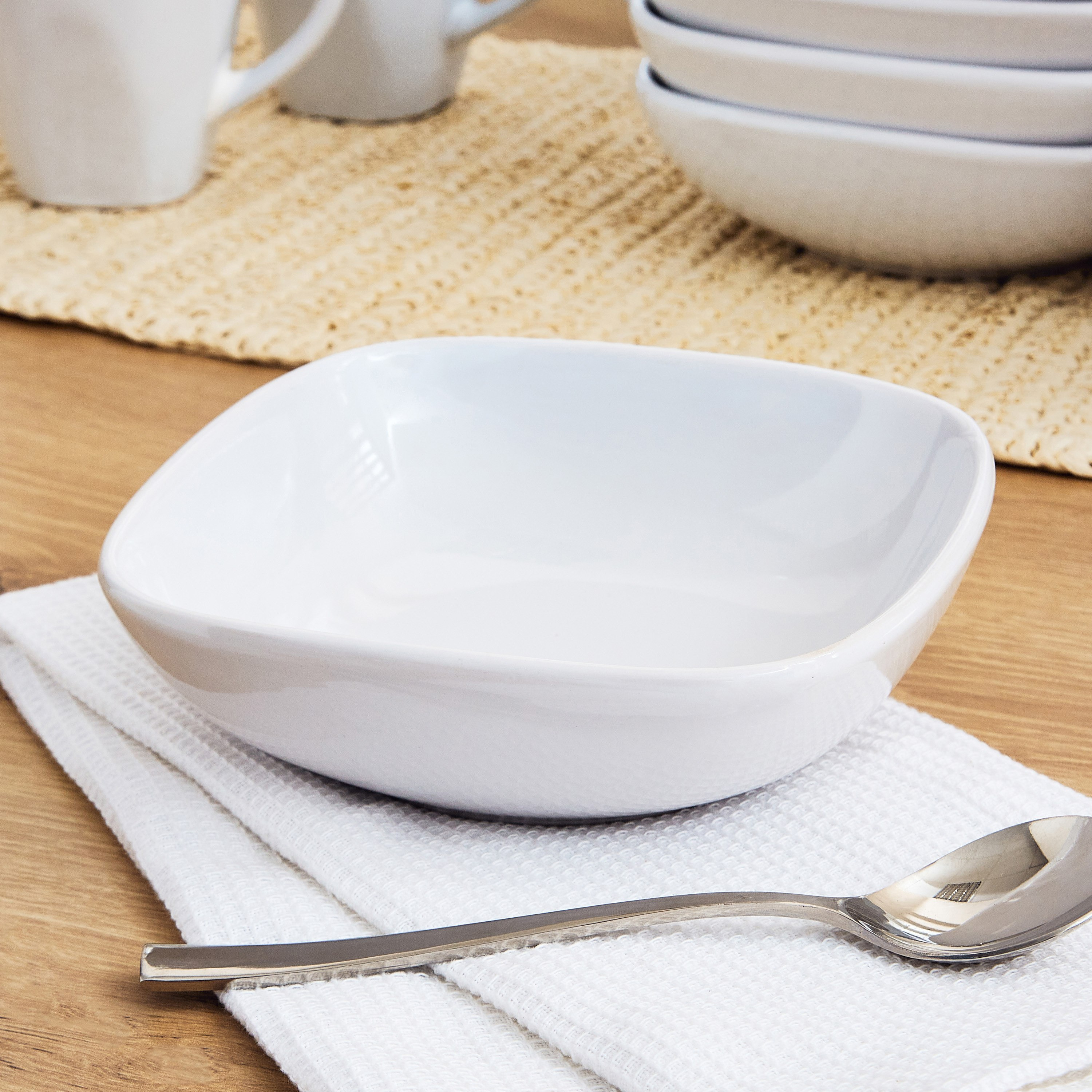 Victoria 32-Piece Square Dinner Set-hbxhomeware-hbxkitchen-image-2