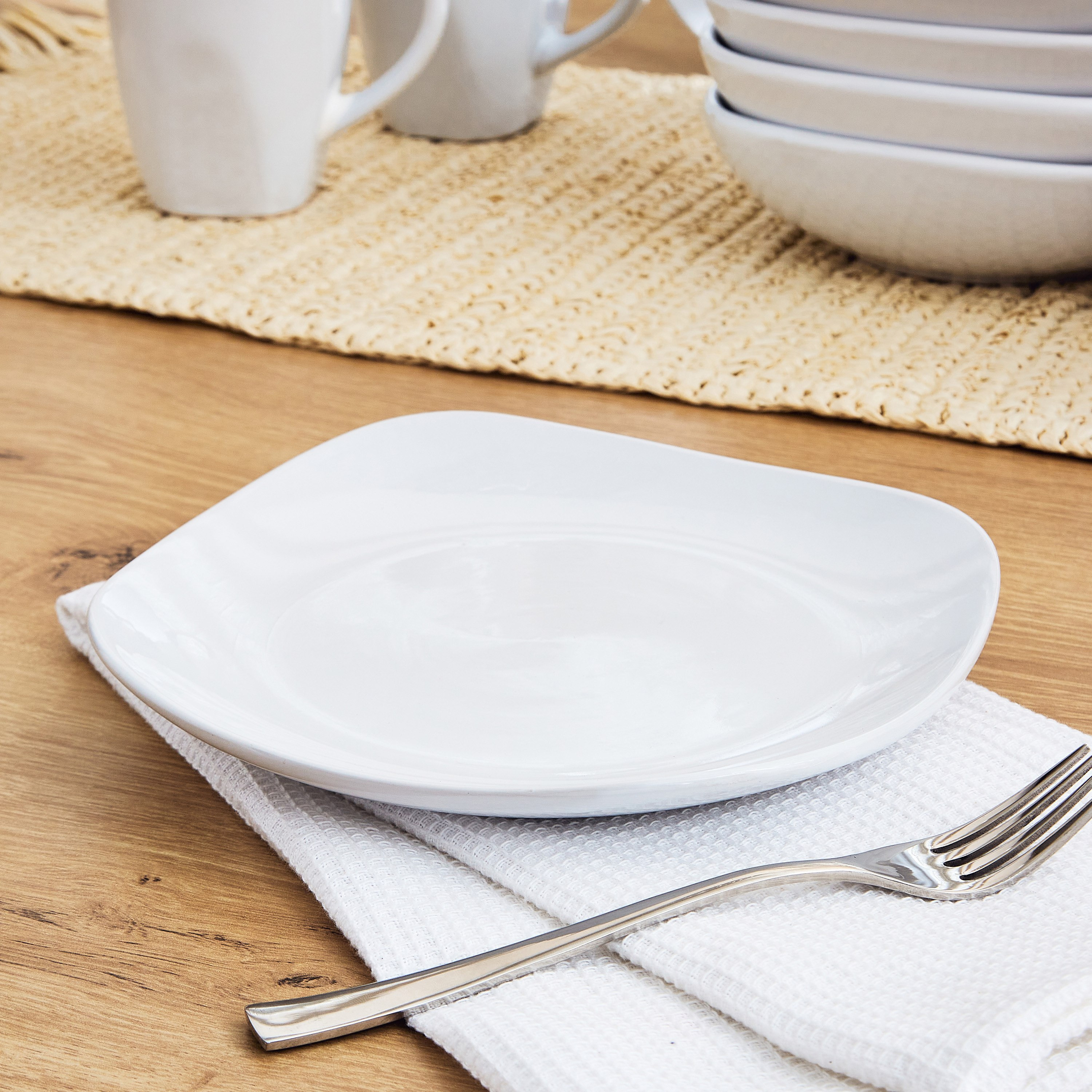 Victoria 32-Piece Square Dinner Set-hbxhomeware-hbxkitchen-image-3