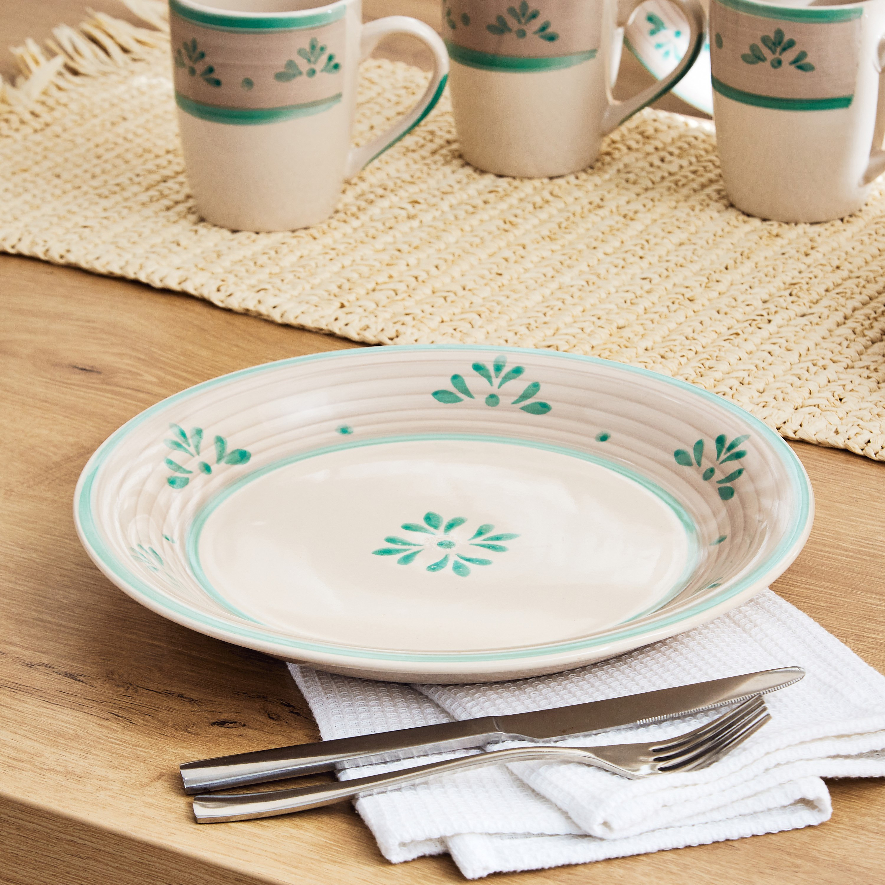 طقم سفرة مرسوم يدويا من فيكتوريا - 16 قطعة -hbxhomeware-hbxkitchen-image-5
