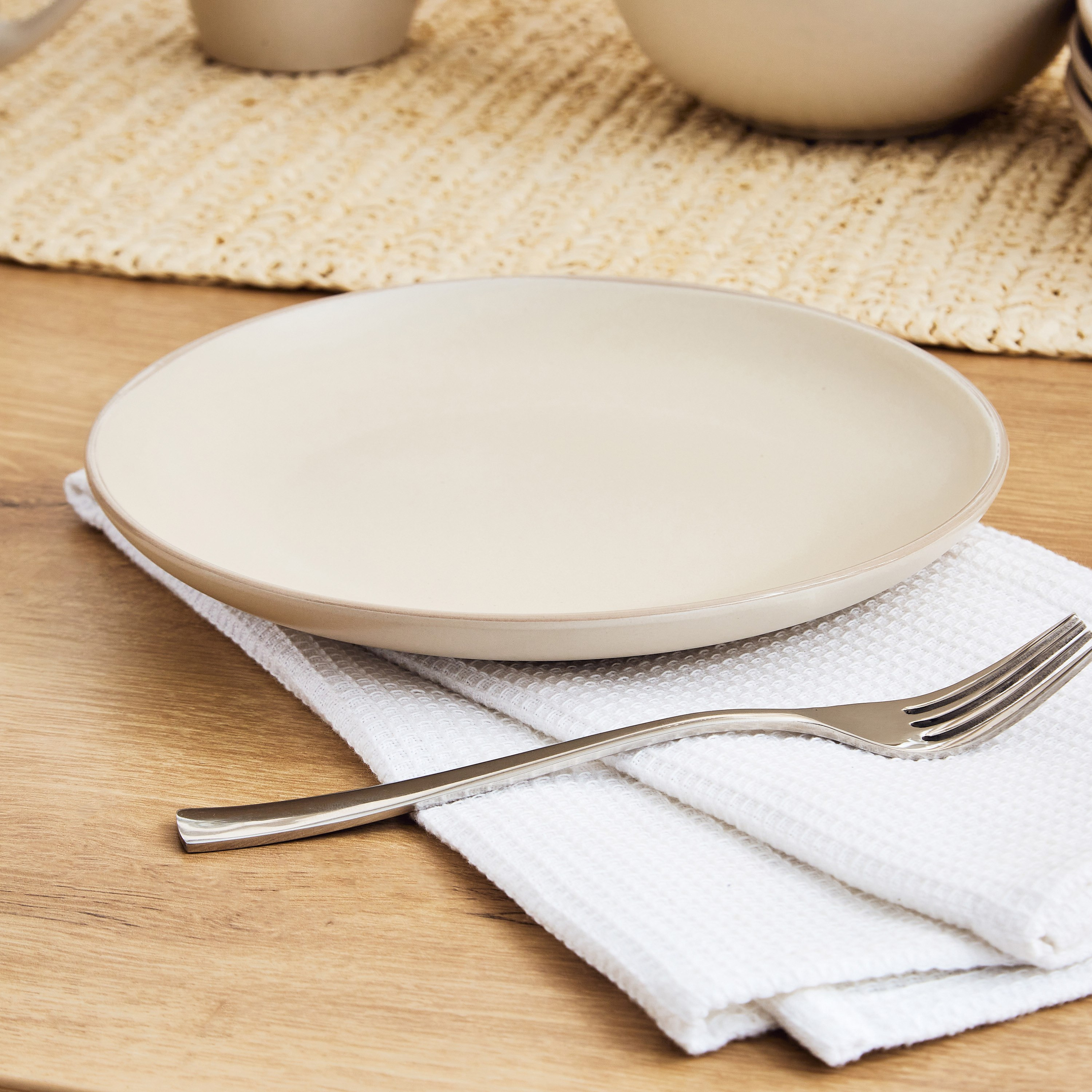 طقم مستلزمات مائدة 16 قطعة من فيكتوريا-hbxhomeware-hbxkitchen-image-4