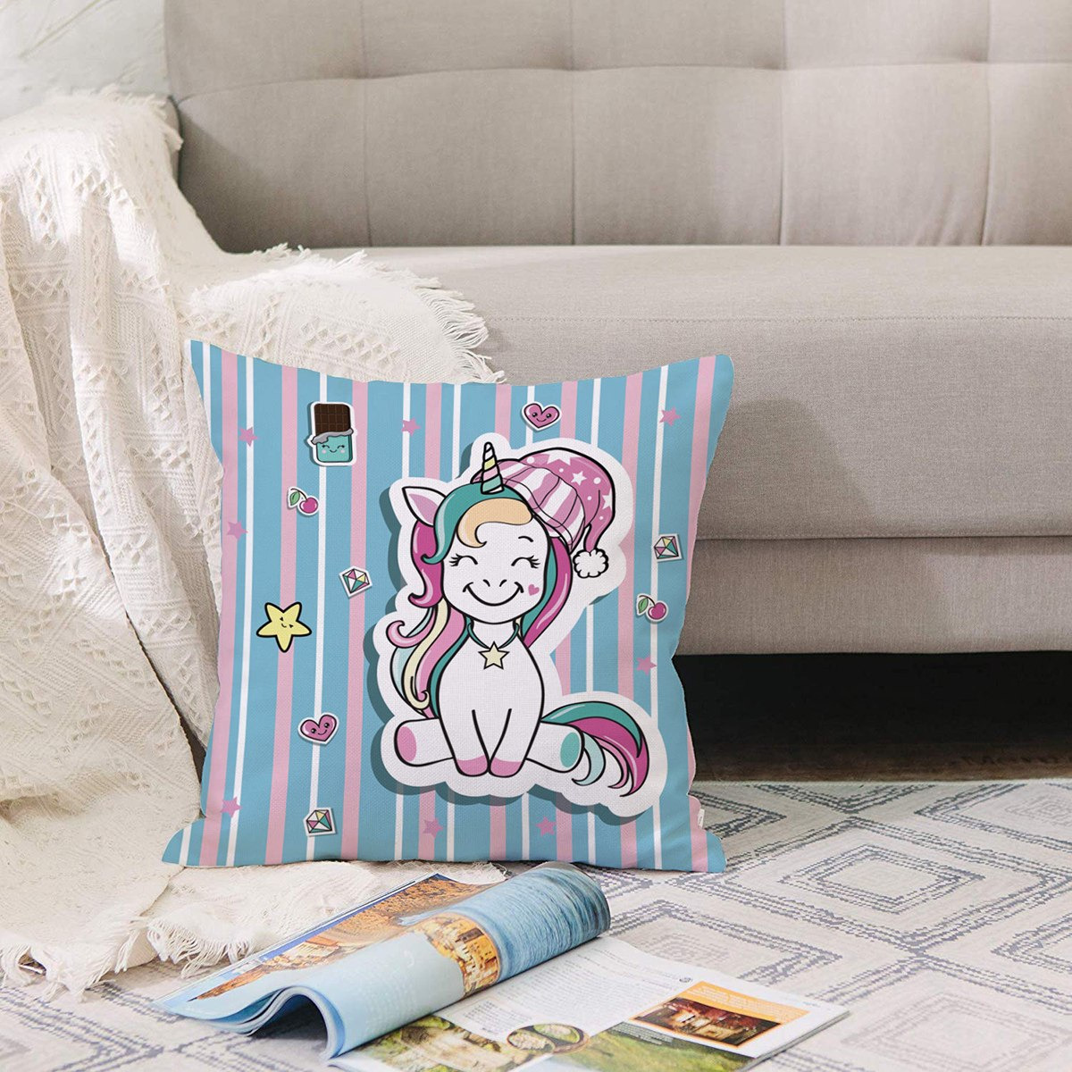 وسادة محشوة بطبعات يونيكورن رقمية من موديش- 40x40 سم-hbxhomeware-hbxkidsandyouth-image-2