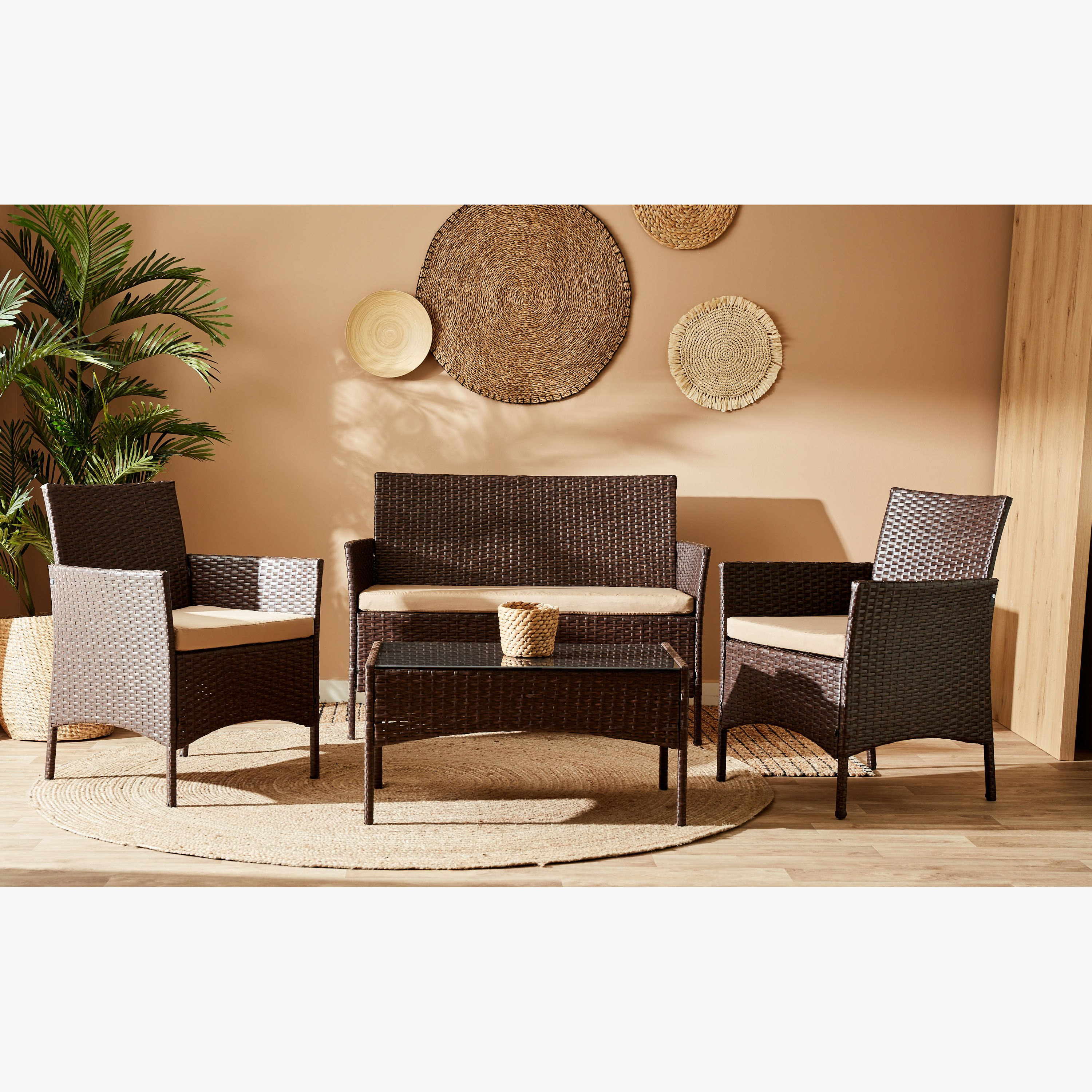 طقم كنبة موسّدة 4 مقاعد للجلسات الخارجية مع طاولة قهوة من غرينادا-hbxfurniture-sofasandarmchairs-sofasets-image-1