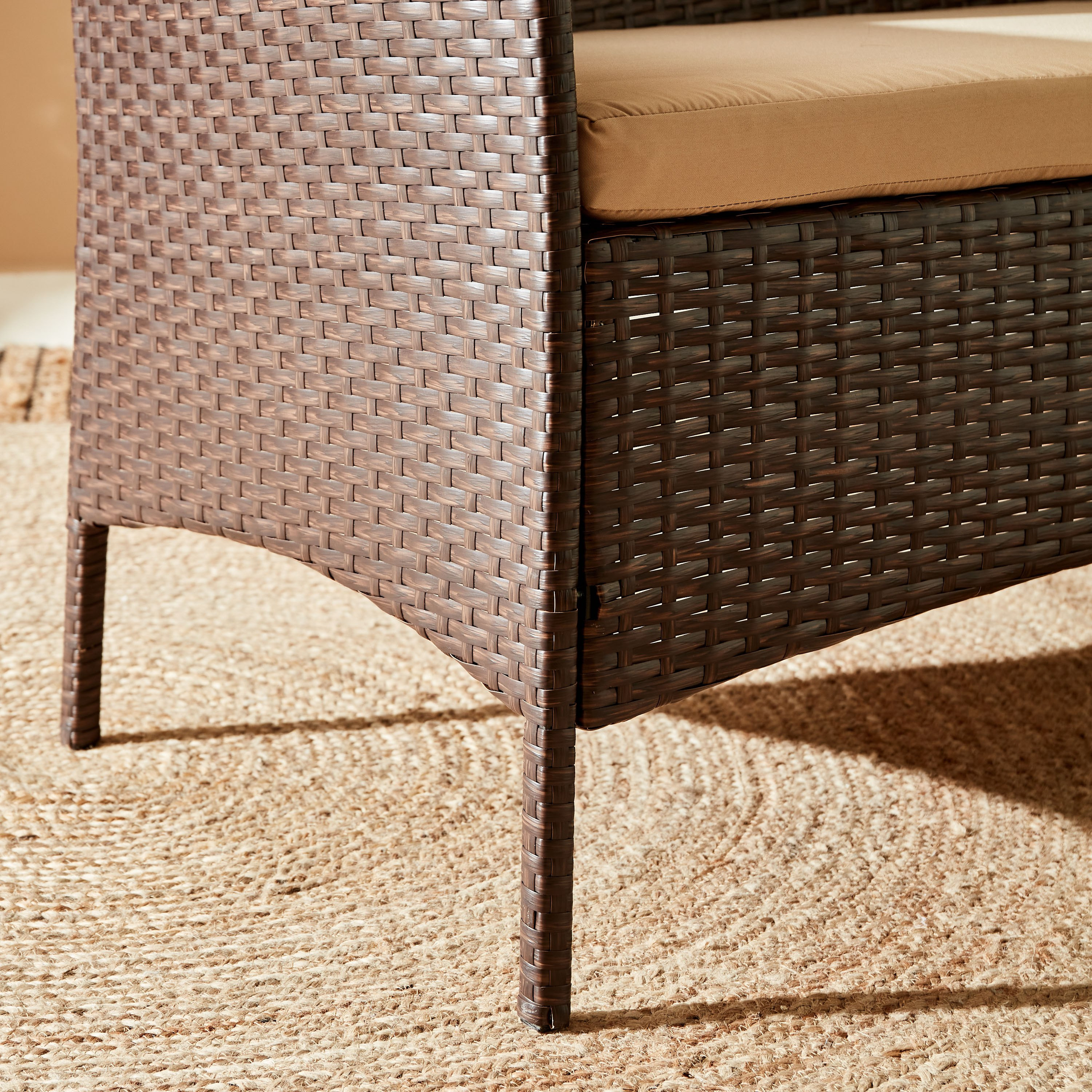 طقم كنبة موسّدة 4 مقاعد للجلسات الخارجية مع طاولة قهوة من غرينادا-hbxfurniture-sofasandarmchairs-sofasets-image-7