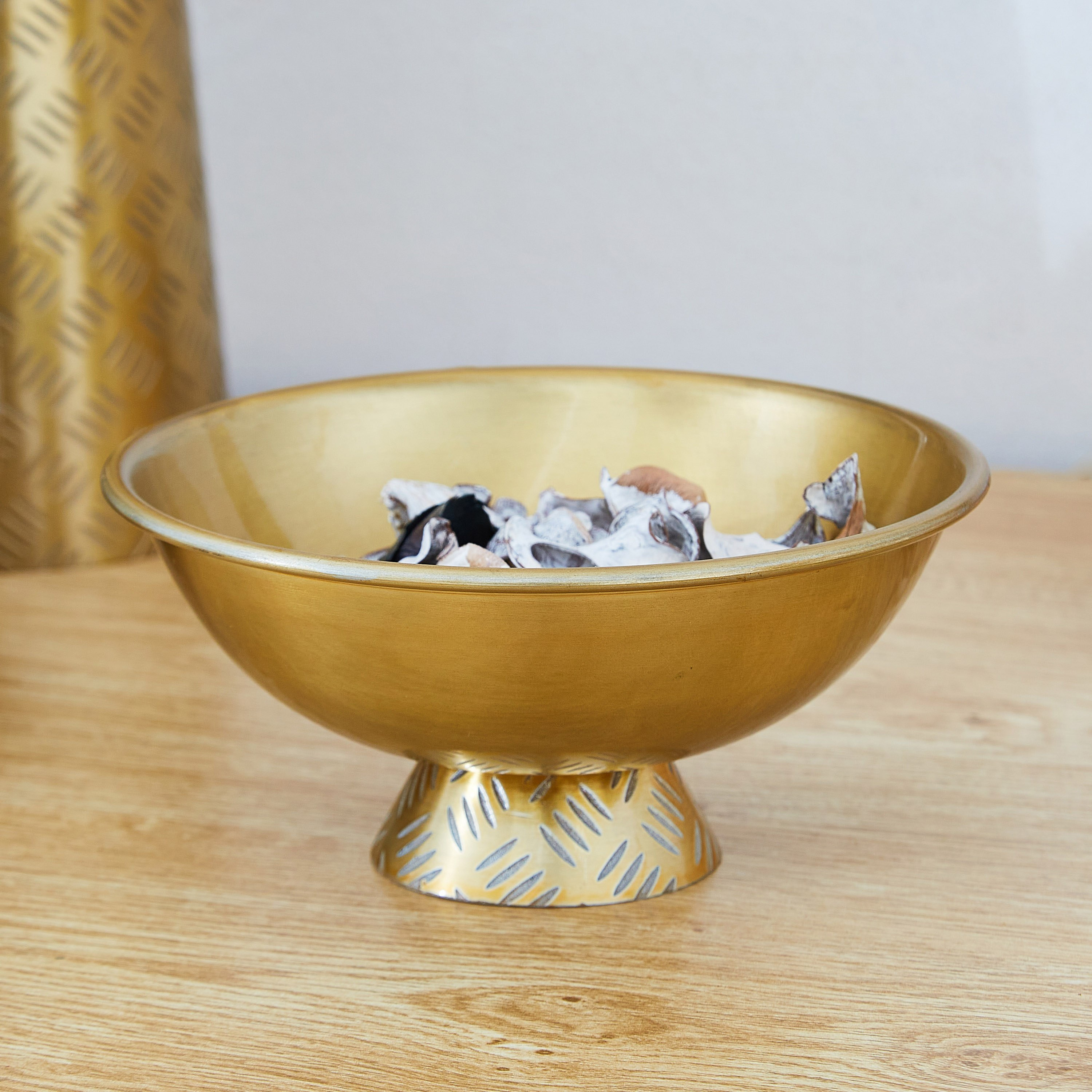 وعاء معدني بحامل من إنارا - 15.25 × 15.25 × 7 سم-PROMO_HB_AE_B1G1_250925-image-2