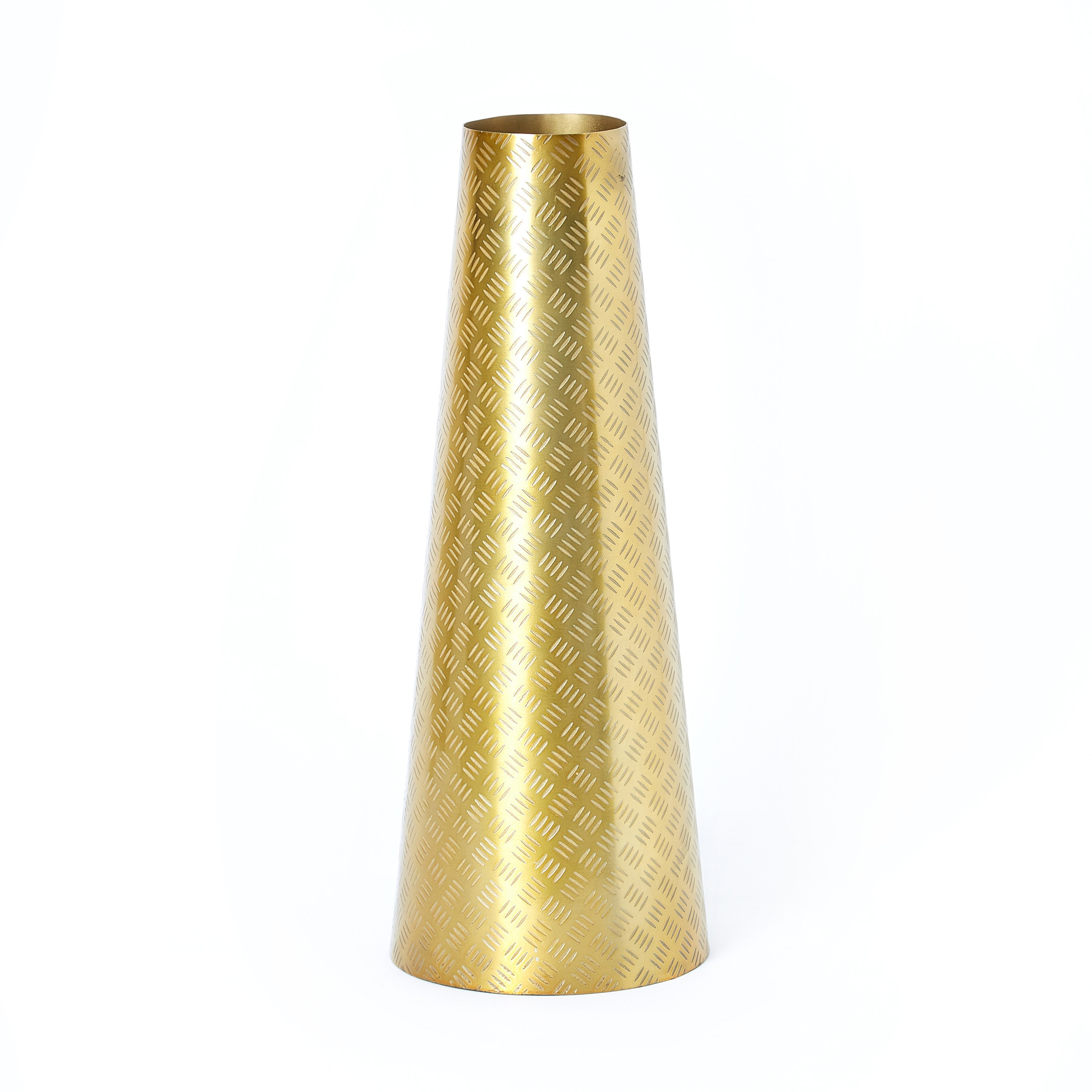 مزهرية معدنية صغيرة بارزة الملمس من إنارة - 16x16x40.5 سم-PROMO_HB_AE_B1G1_250925-image-5