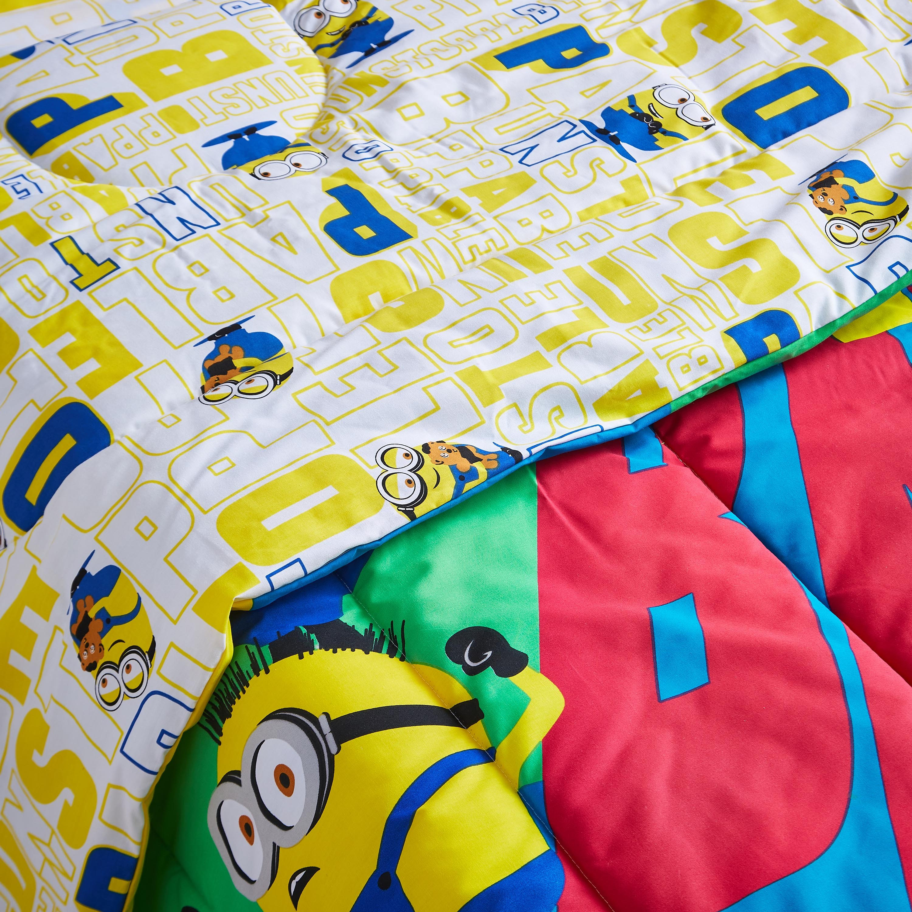 طقم لحاف 4 قطع مينيونز - 160x230 سم-hbxhomeware-hbxkidsandyouth-image-3