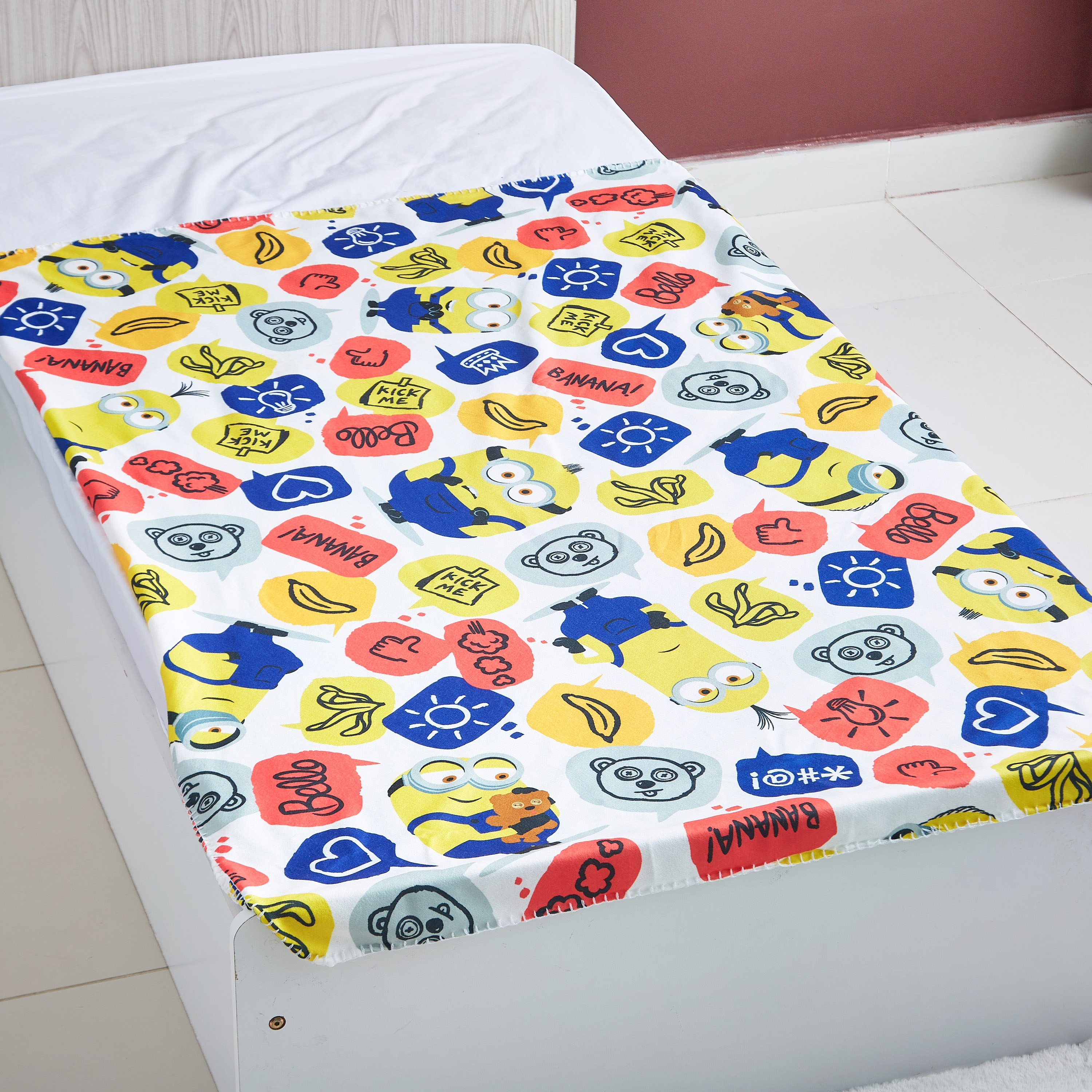 بطانية صوف بولار مينيونز - 100x150 سم-hbxhomeware-hbxkidsandyouth-image-2