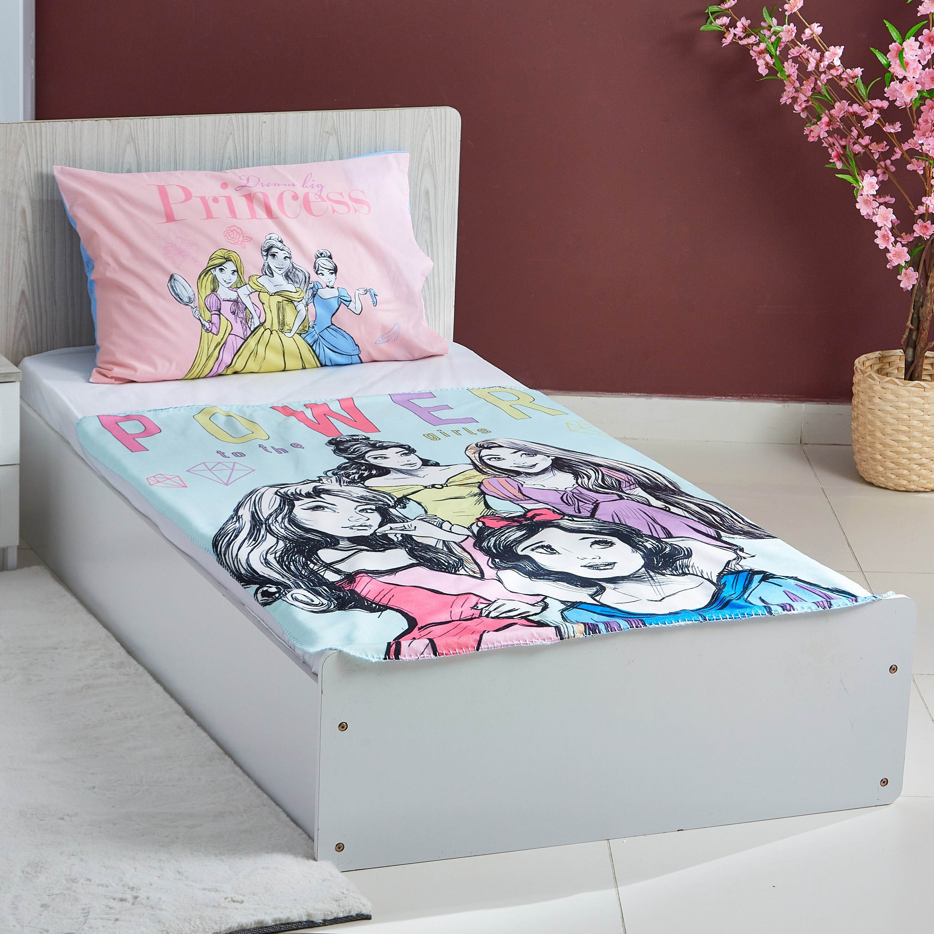 بطانية صوف بتصميم برنسيس أند فريندز - 100 × 150 سم-hbxhomeware-hbxkidsandyouth-image-1