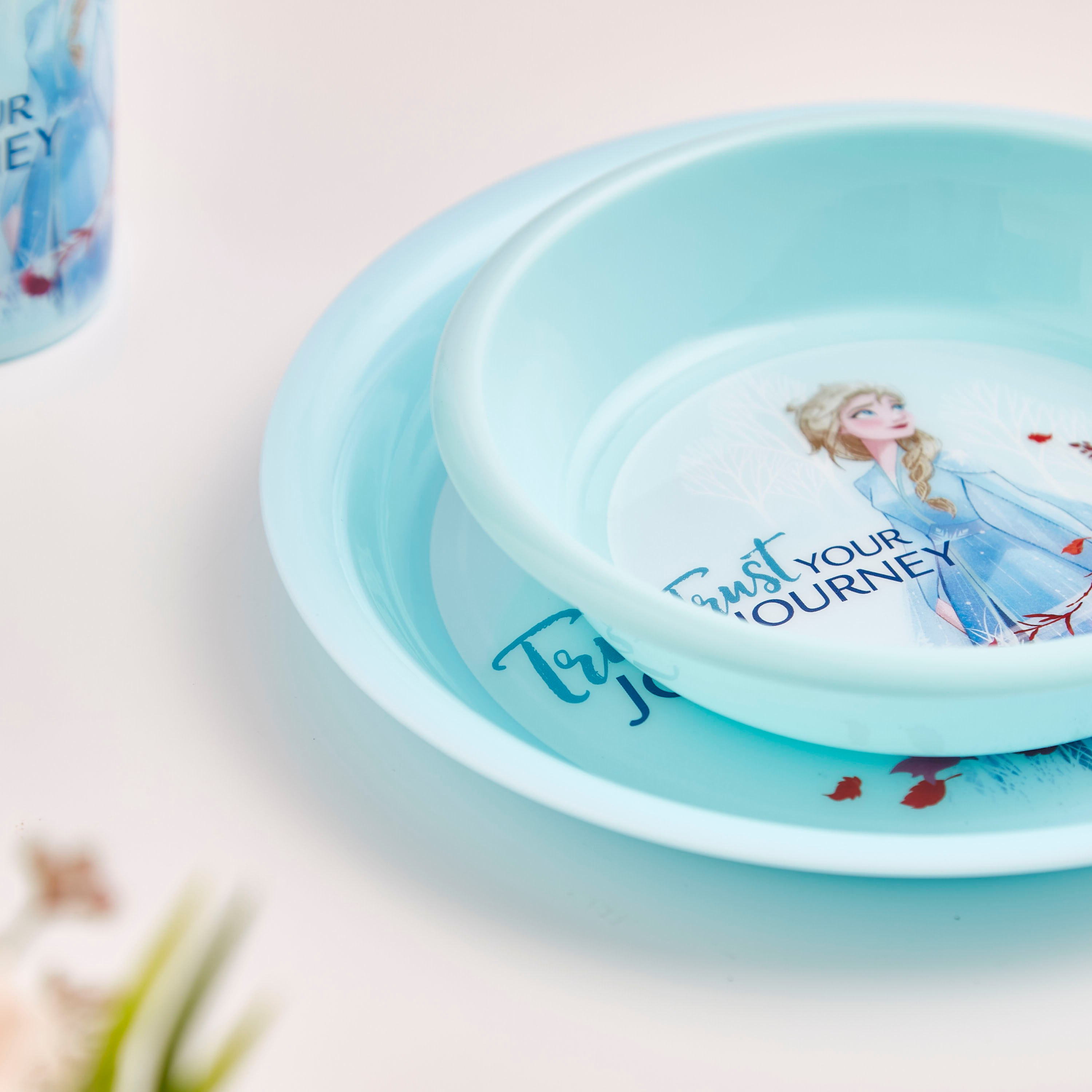 طقم إفطار بطبعات فروزن 3 قطع من برنسيس آند فريندز-hbxhomeware-hbxkidsandyouth-image-2