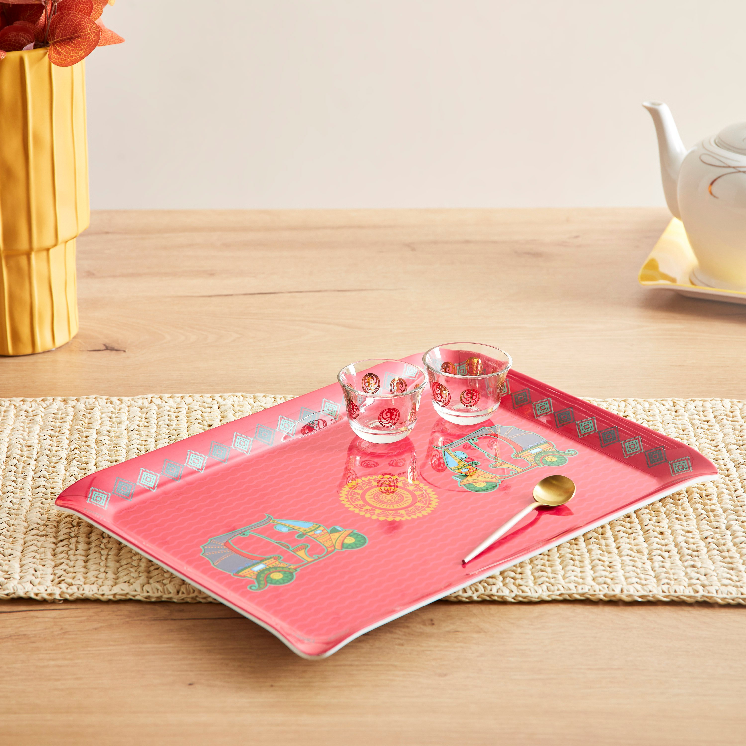 صينية تقديم بطبعات من إندي فايب - 38x27 سم-hbxdecorandfurnishings-tabletop-serveware-image-1