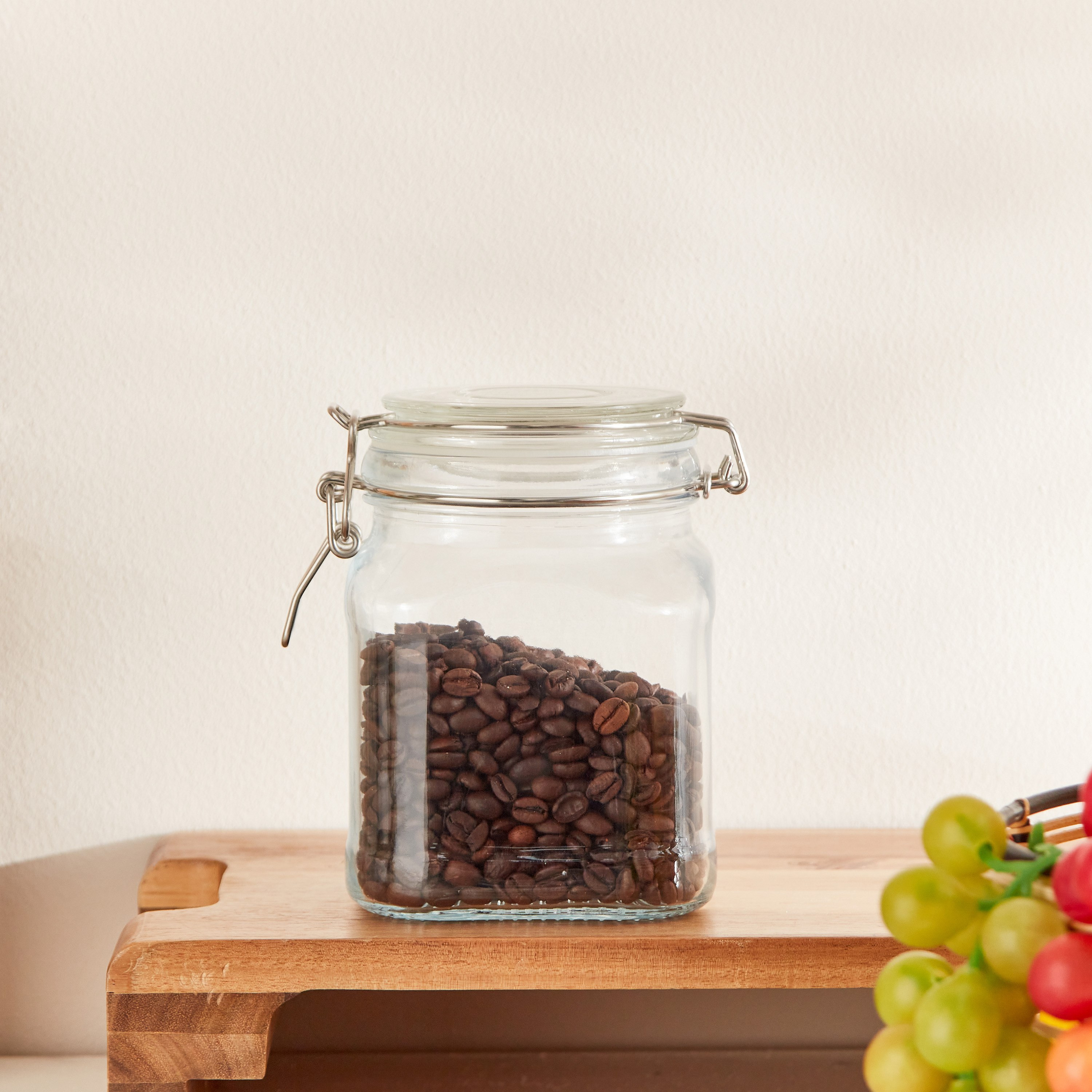 حاوية زجاجيّة بمشبك إغلاق من لوك آند لوك - 900 مل-hbxhomeware-hbxkitchen-image-1