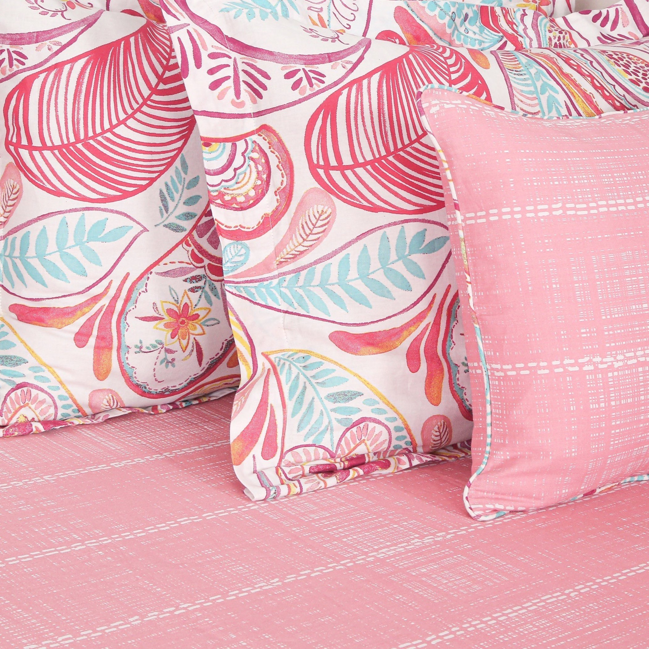 طقم لحاف سوبر كينج قطن 9 قطع بطبعات من هيوستن فيرا- 240x240 سم-hbxhomeware-hbxdecorandfurnishings-image-3