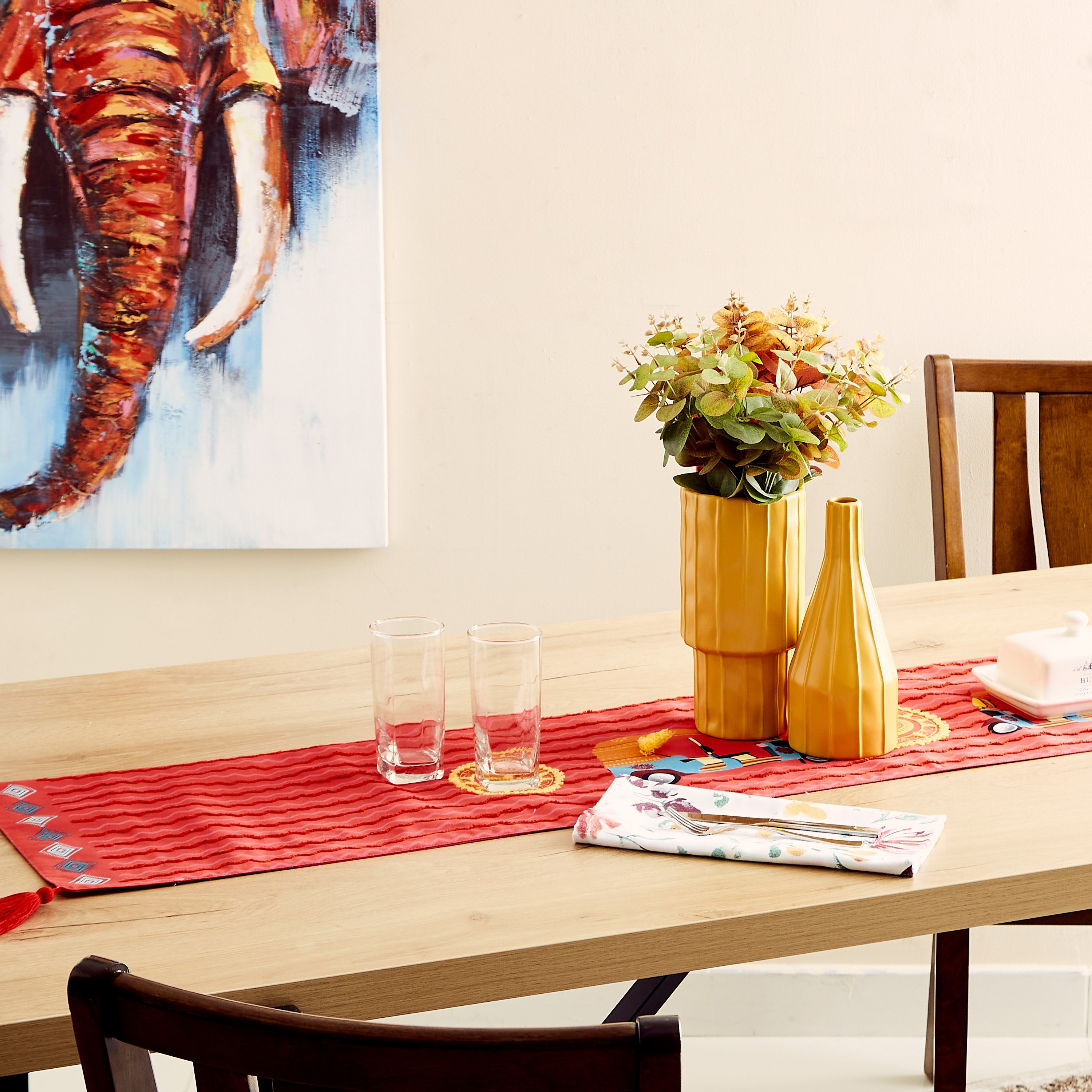 مفرش طاولة بتصميم عربة إندي فايب - 33x180 سم-hbxdecorandfurnishings-homefurnishings-tablelinens-image-4