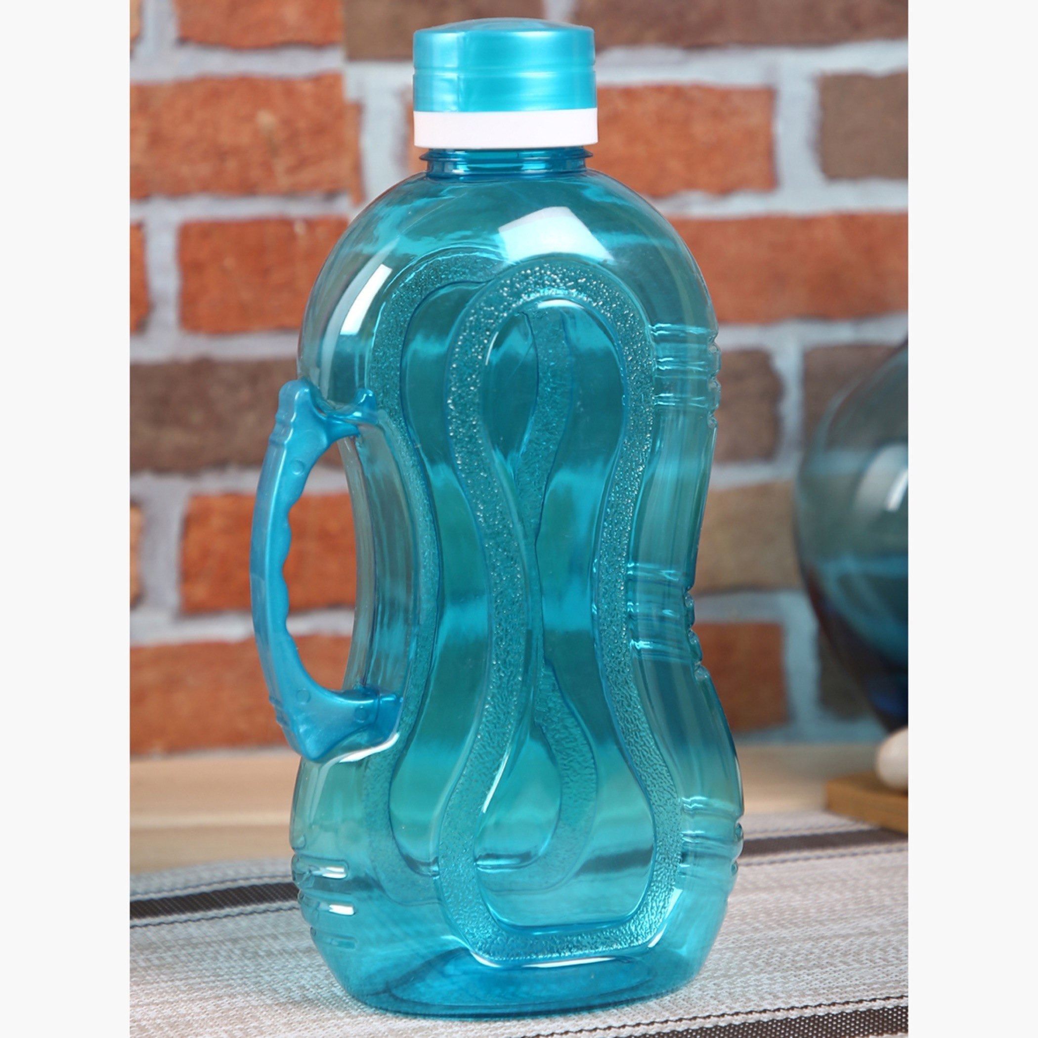 قارورة مياه من إيليت - 1.5 لتر-hbxhomeware-hbxkitchen-image-1